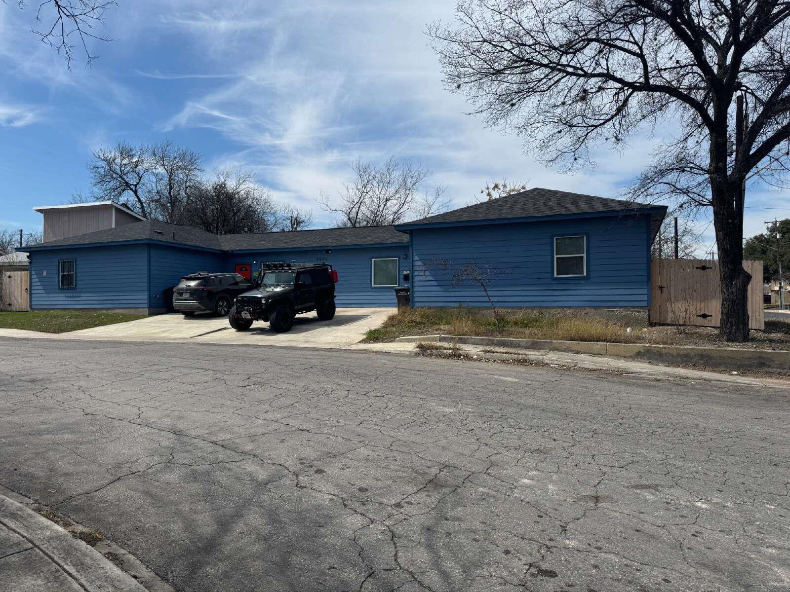 Details for 2902 Laredo St 2, San Antonio, TX 78207