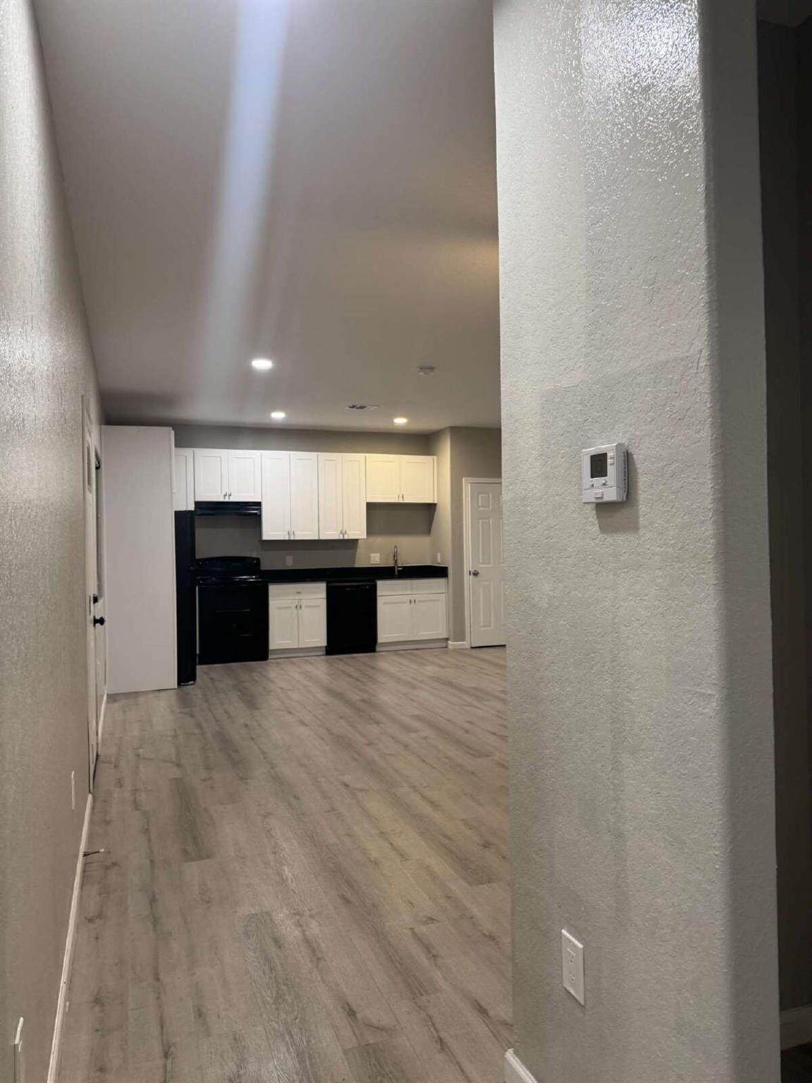 Image 13 of 16 For 2902 Laredo St 2
