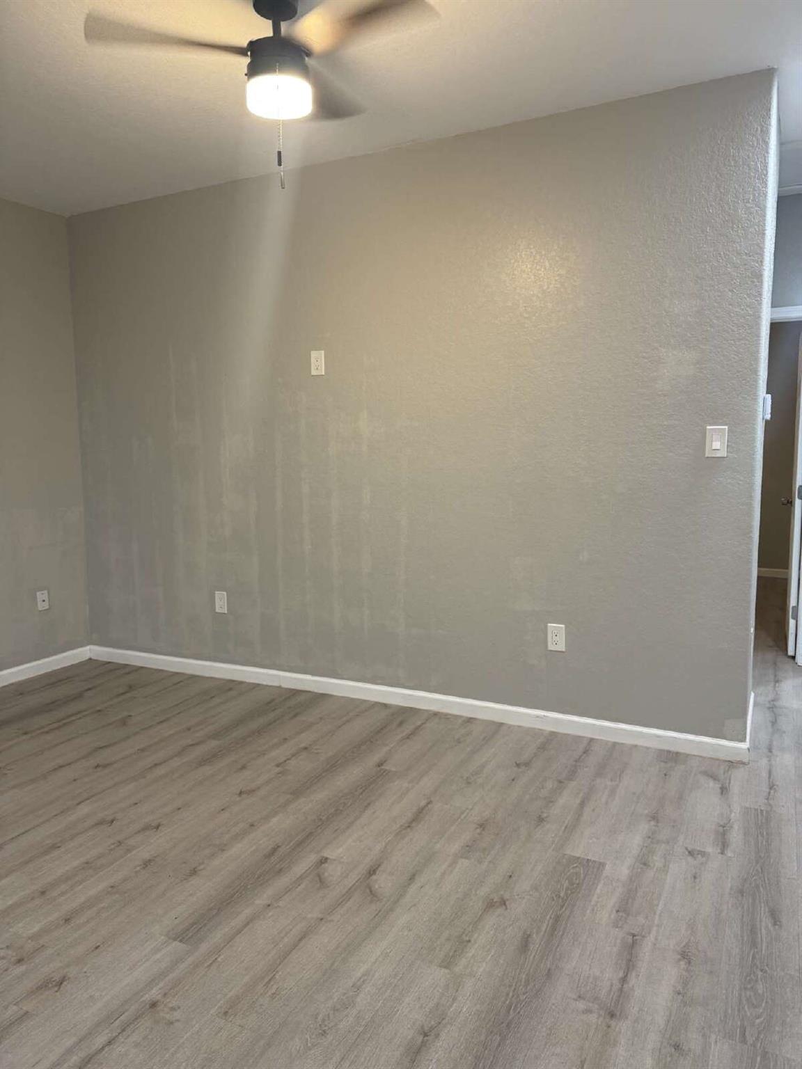 Image 16 of 16 For 2902 Laredo St 2