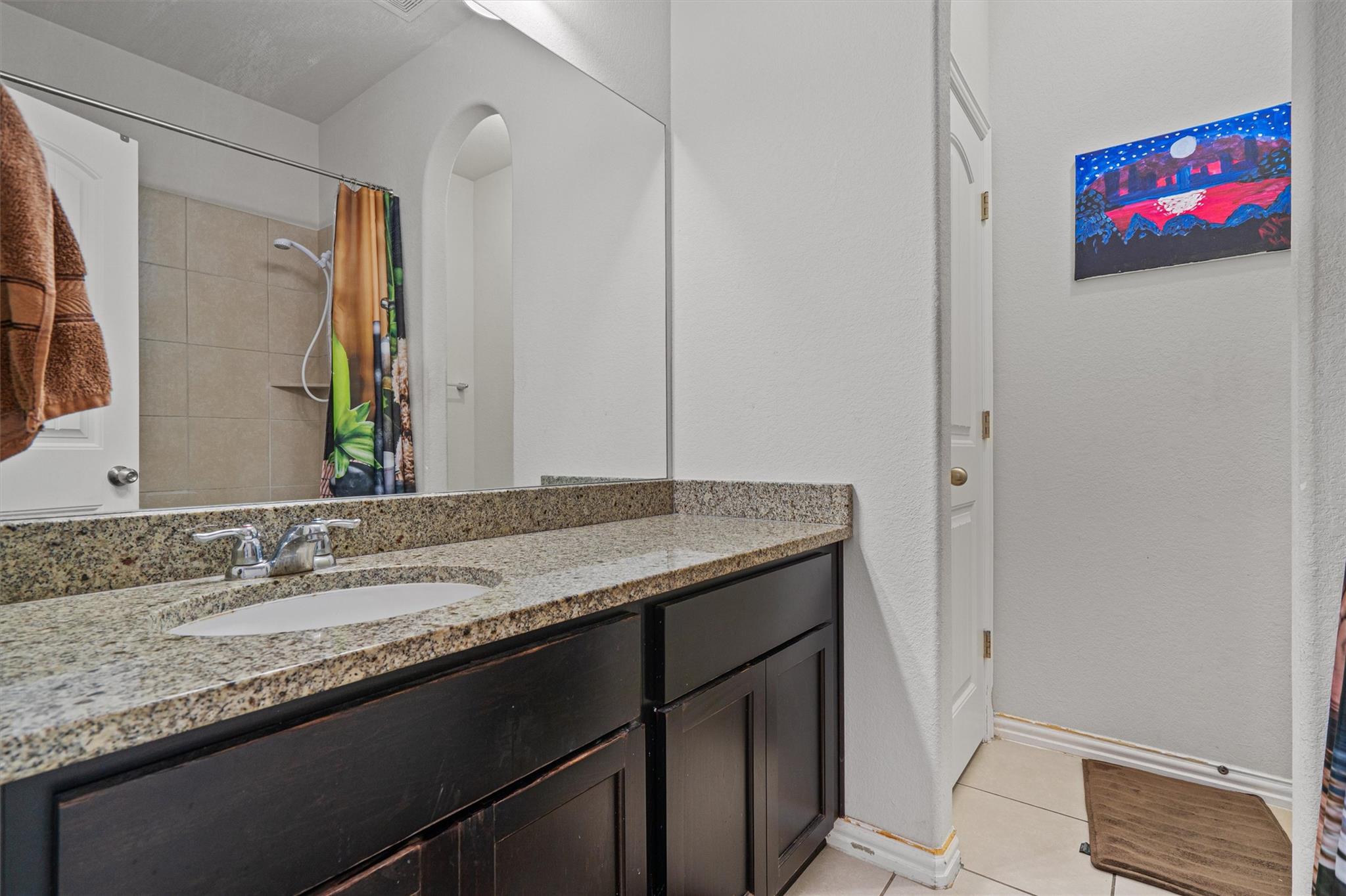 Image 32 of 40 For 804 Farm House Dr