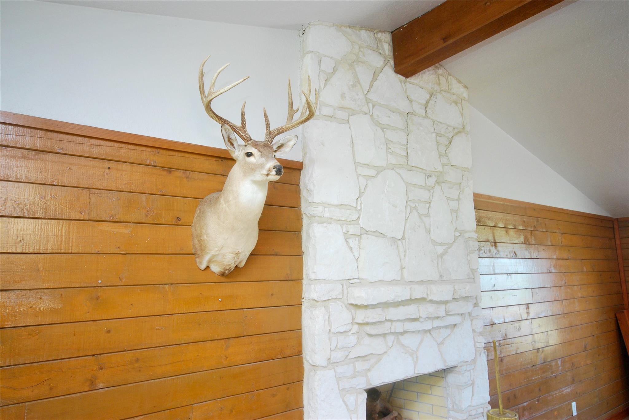 Image 10 of 39 For 2725 Old Lehmann Rd