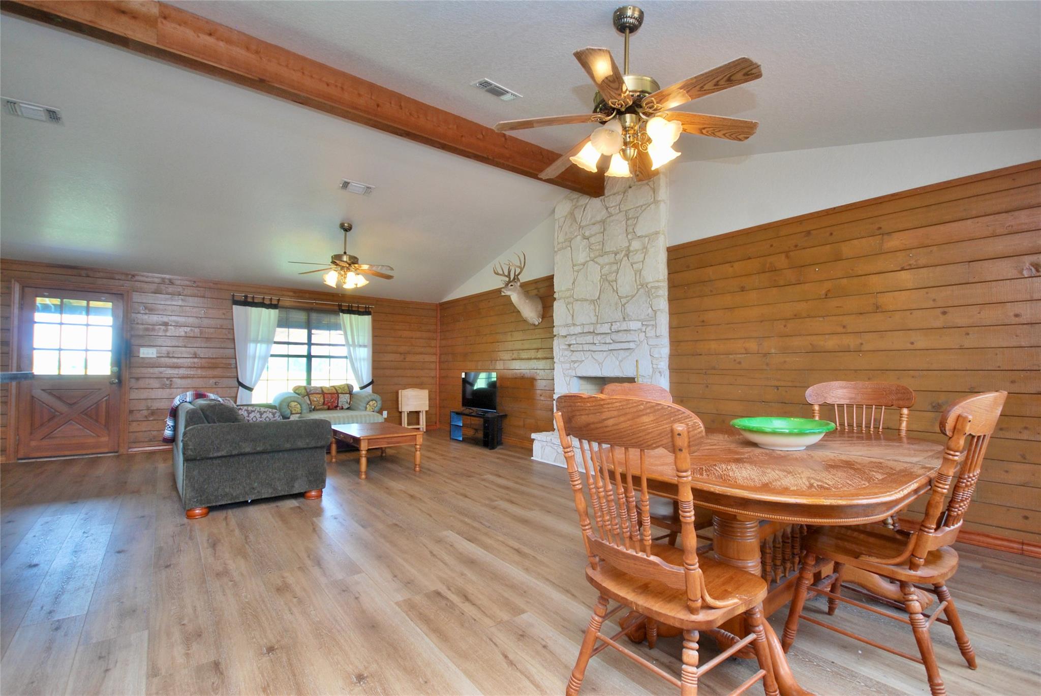 Image 11 of 39 For 2725 Old Lehmann Rd