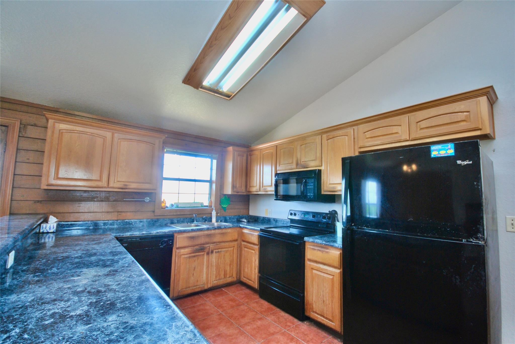 Image 12 of 39 For 2725 Old Lehmann Rd