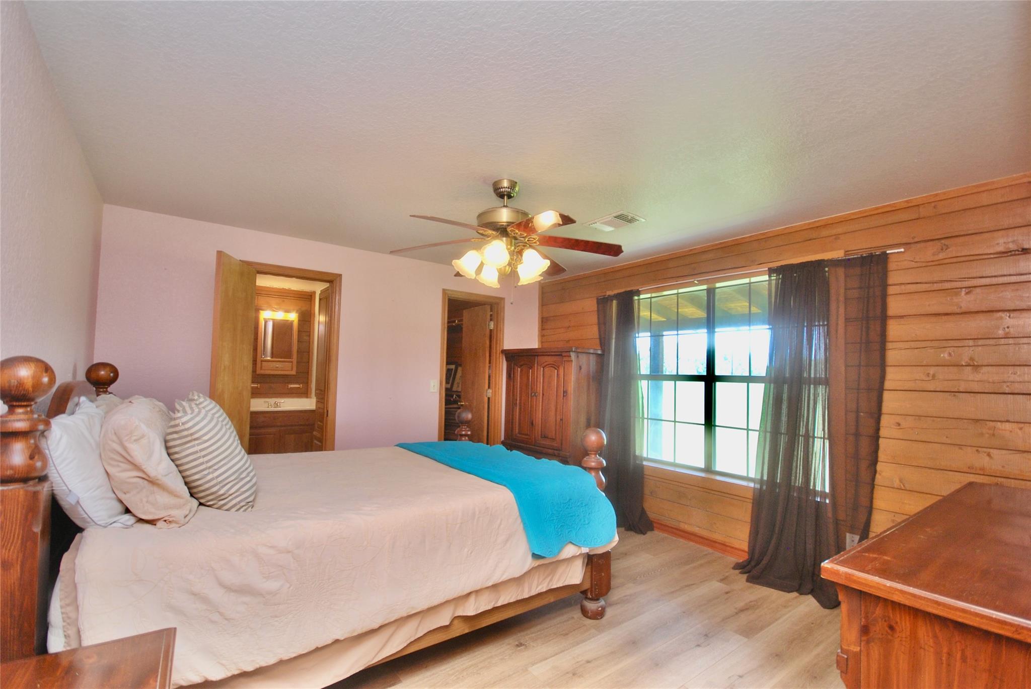 Image 16 of 39 For 2725 Old Lehmann Rd