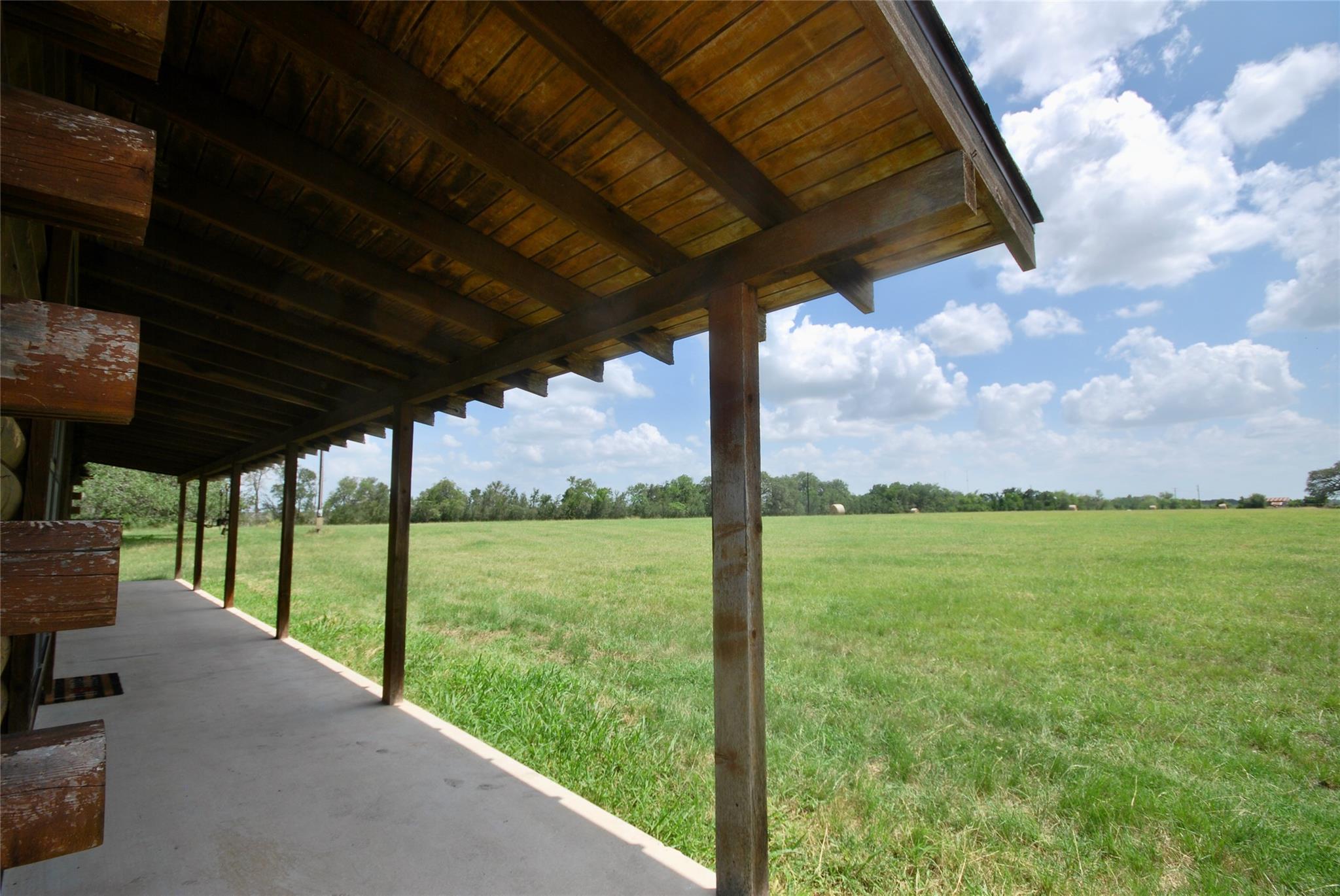 Image 21 of 39 For 2725 Old Lehmann Rd