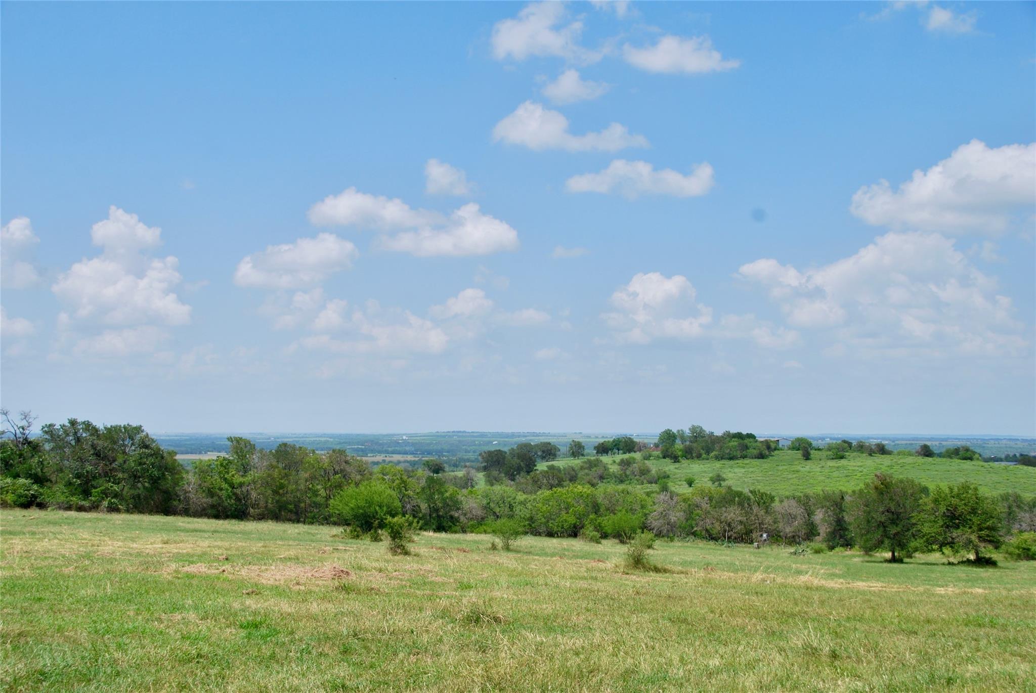 Image 30 of 39 For 2725 Old Lehmann Rd