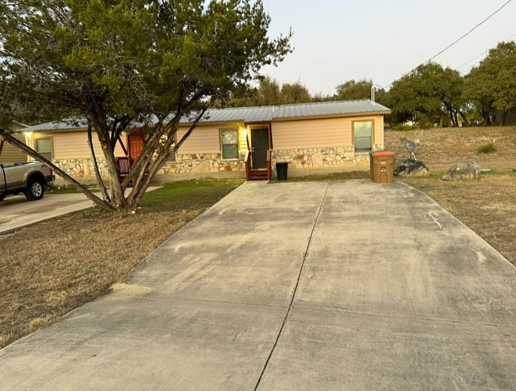 Image 11 of 31 For 440 Clearview Cyn