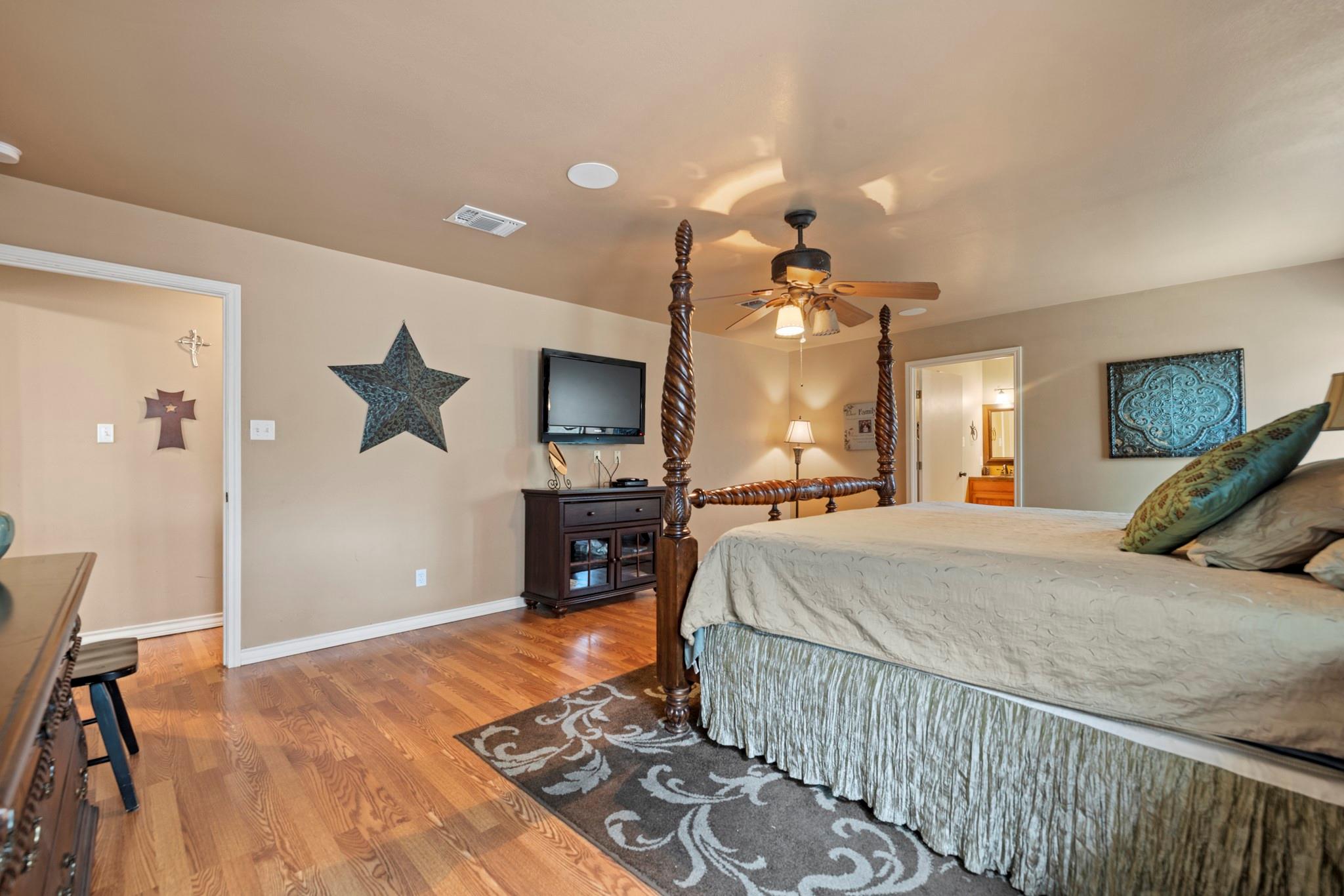 Image 15 of 32 For 1245a Private Road 2415