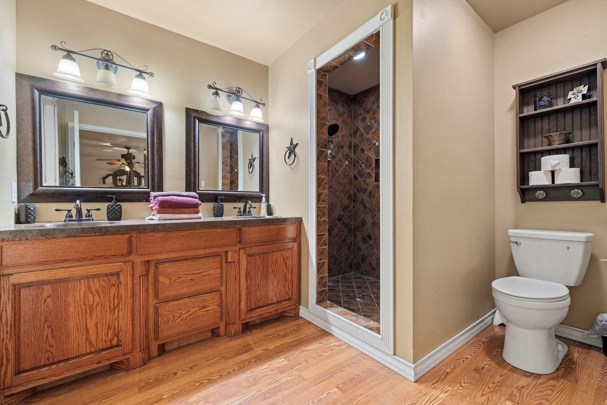 Image 16 of 32 For 1245a Private Road 2415