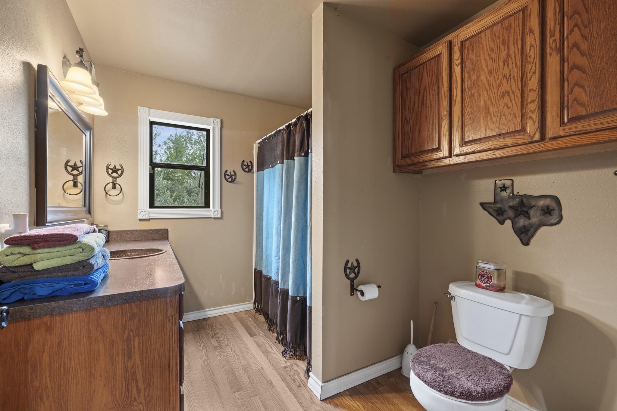 Image 18 of 32 For 1245a Private Road 2415