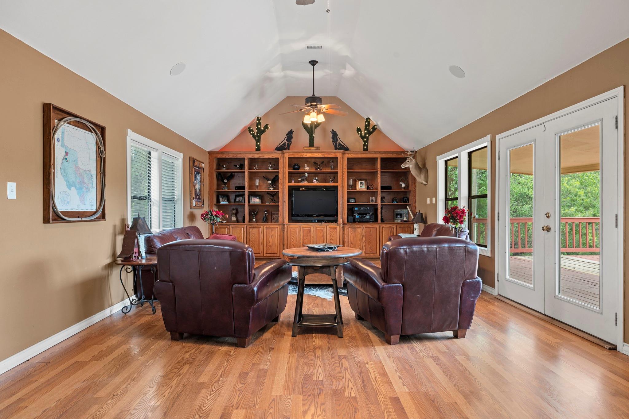 Image 7 of 32 For 1245a Private Road 2415