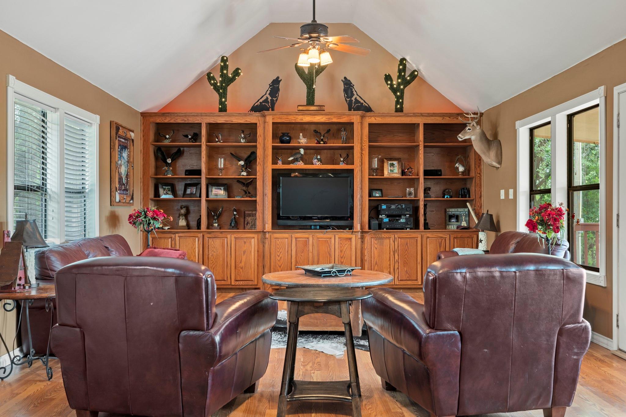 Image 8 of 32 For 1245a Private Road 2415