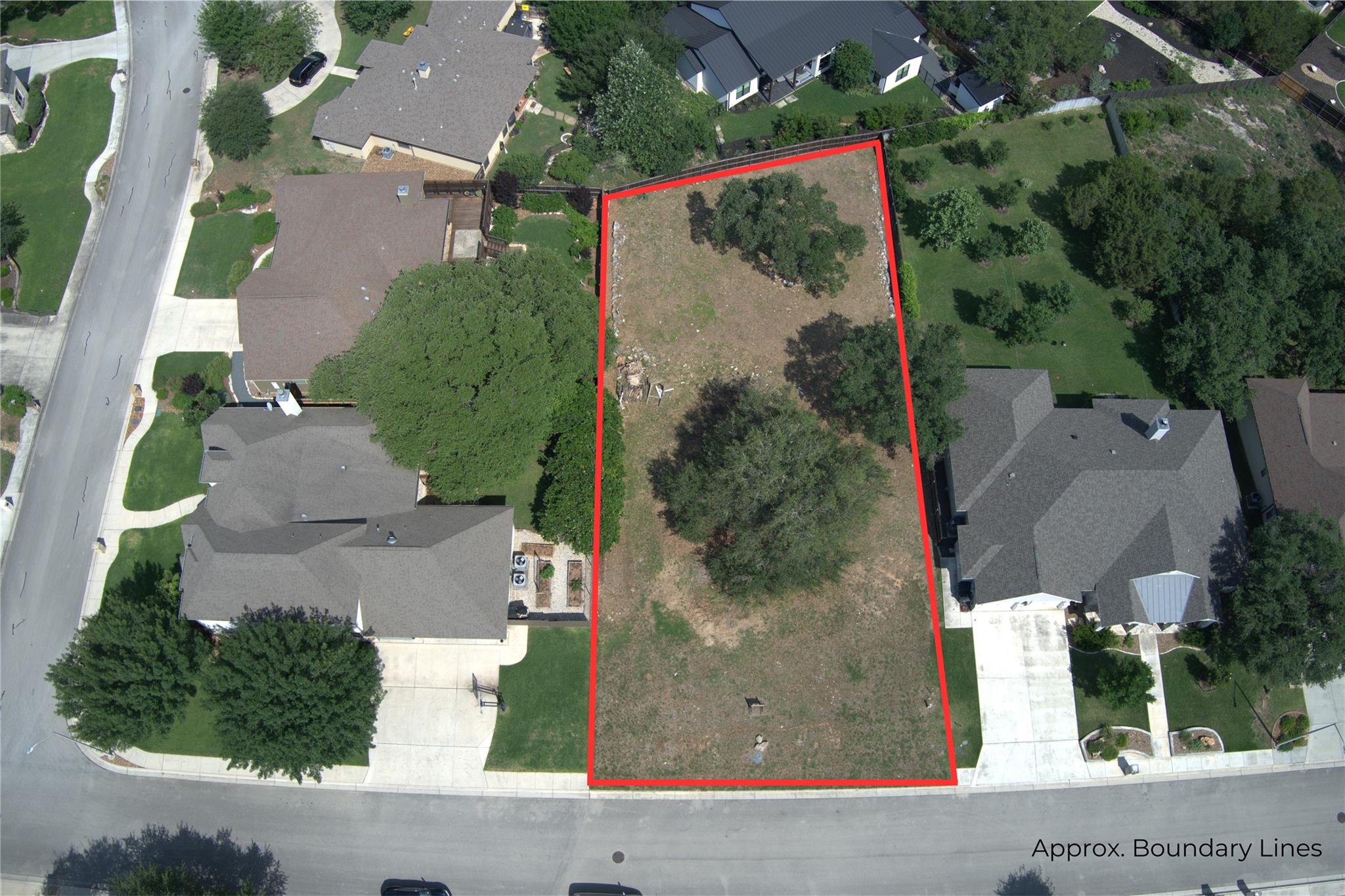 Image 2 of 17 For 645 Acorn Drive Dr