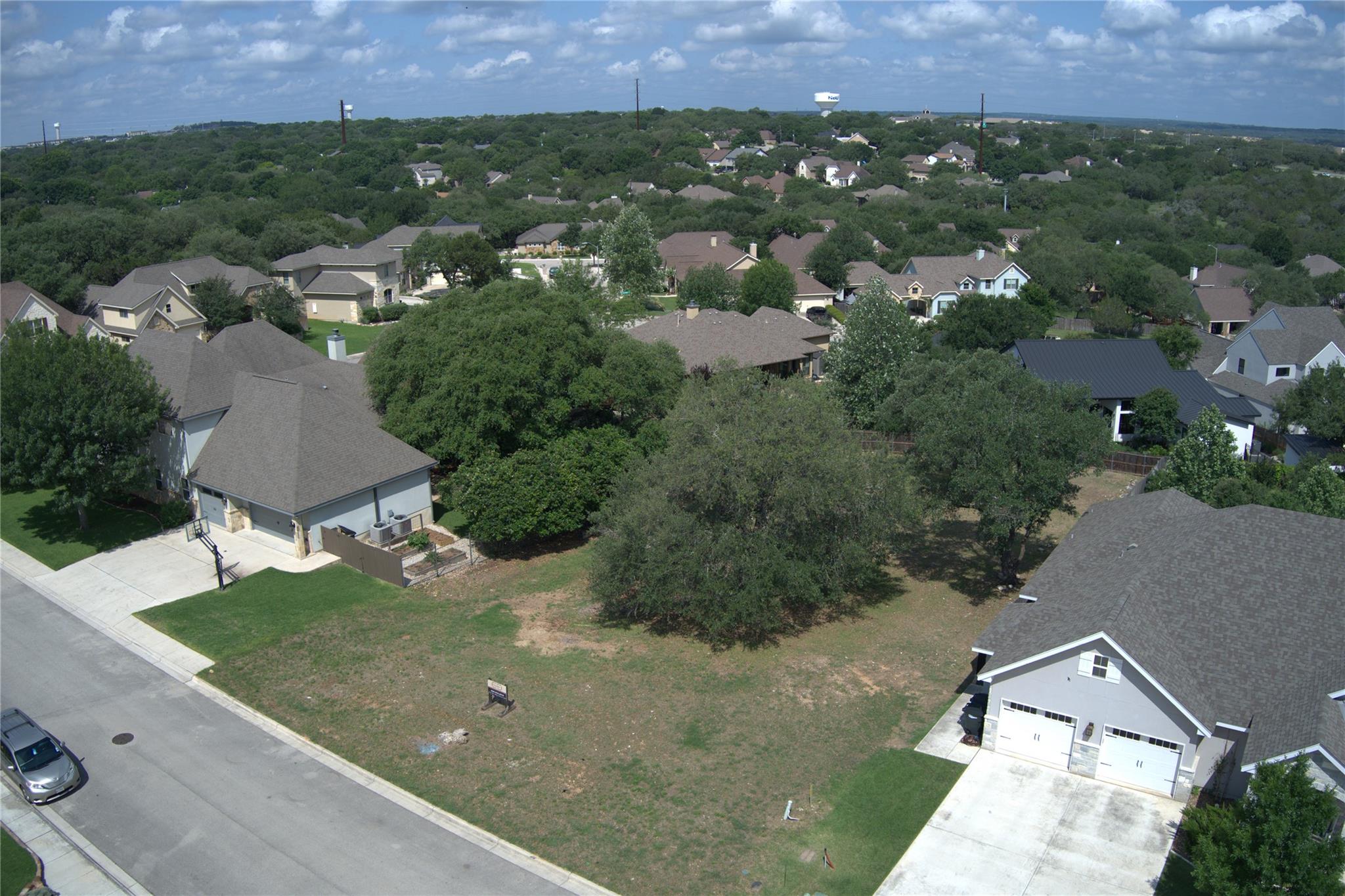 Image 5 of 17 For 645 Acorn Drive Dr