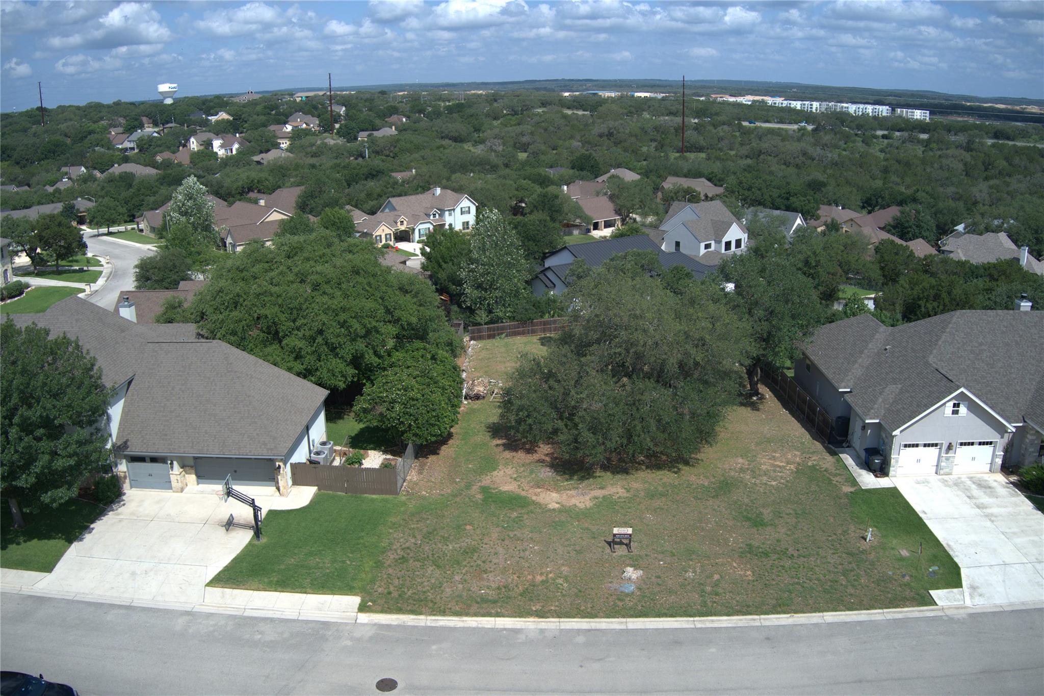 Image 6 of 17 For 645 Acorn Drive Dr