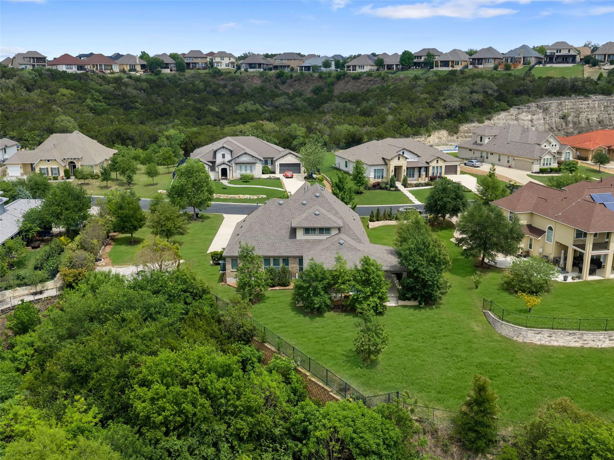 Image 3 of 40 For 18003 Resort Vw