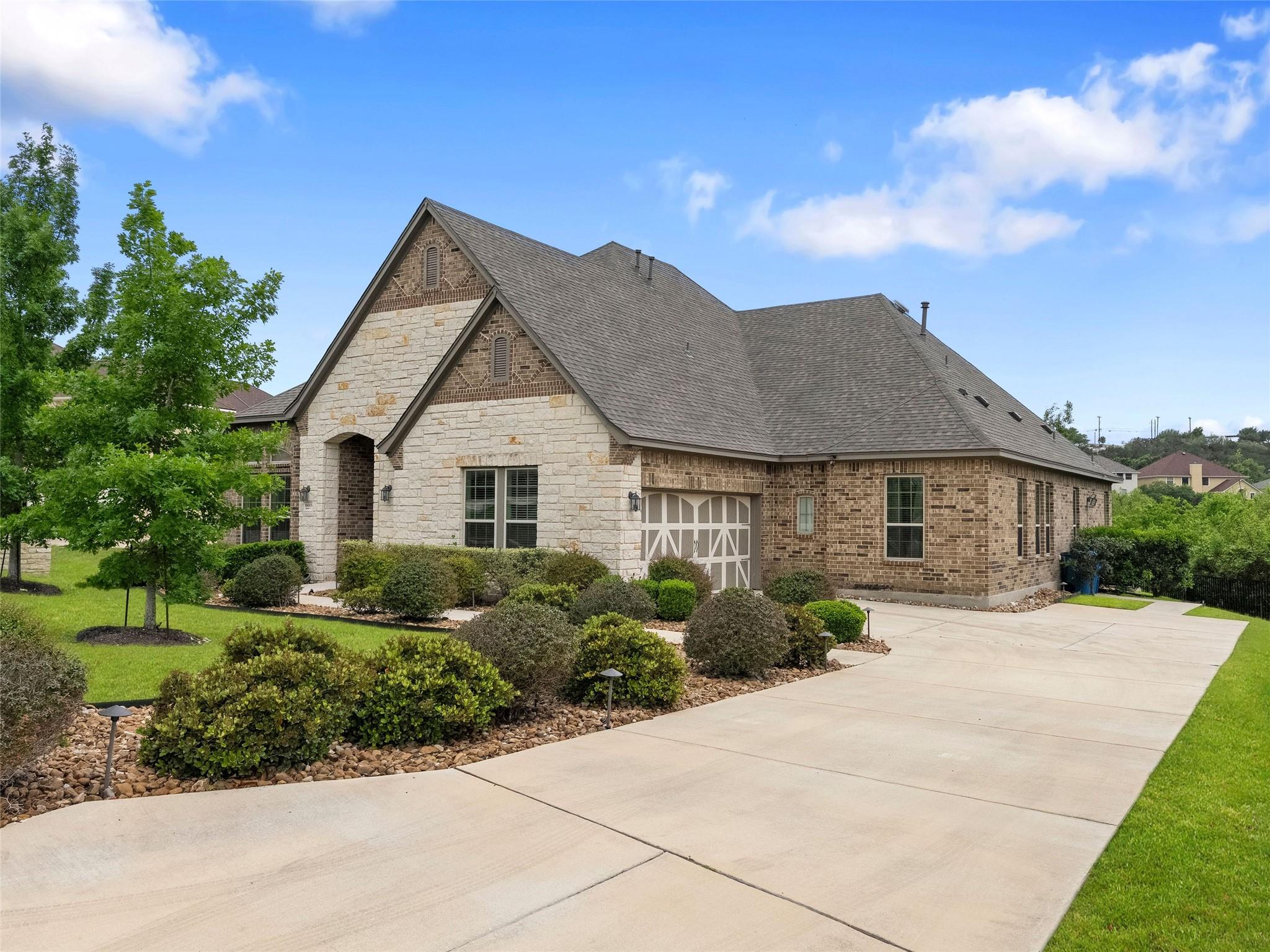 Image 38 of 40 For 18003 Resort Vw