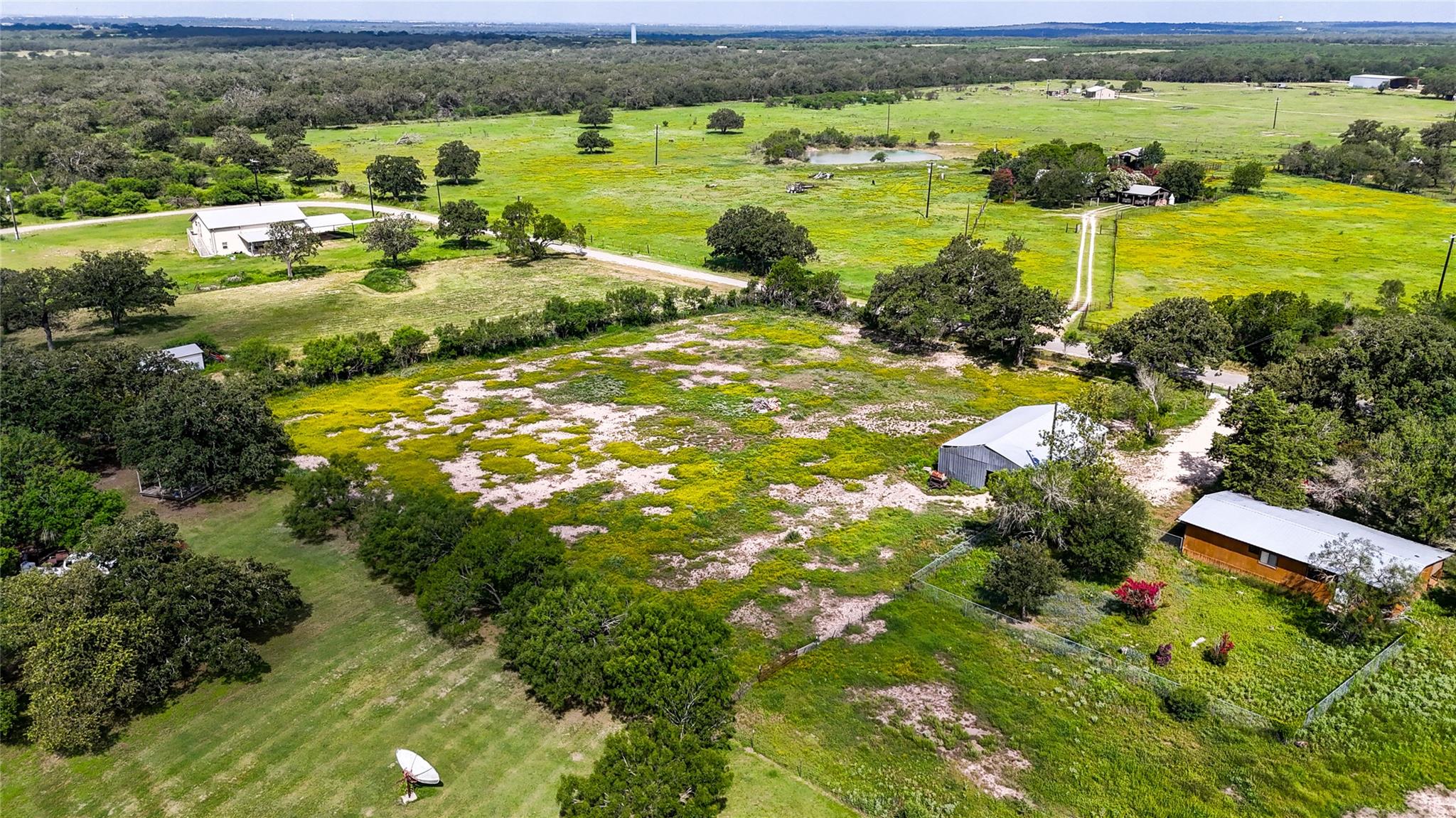 Details for 275 & 279 Cross Rd, Kingsbury, TX 78638