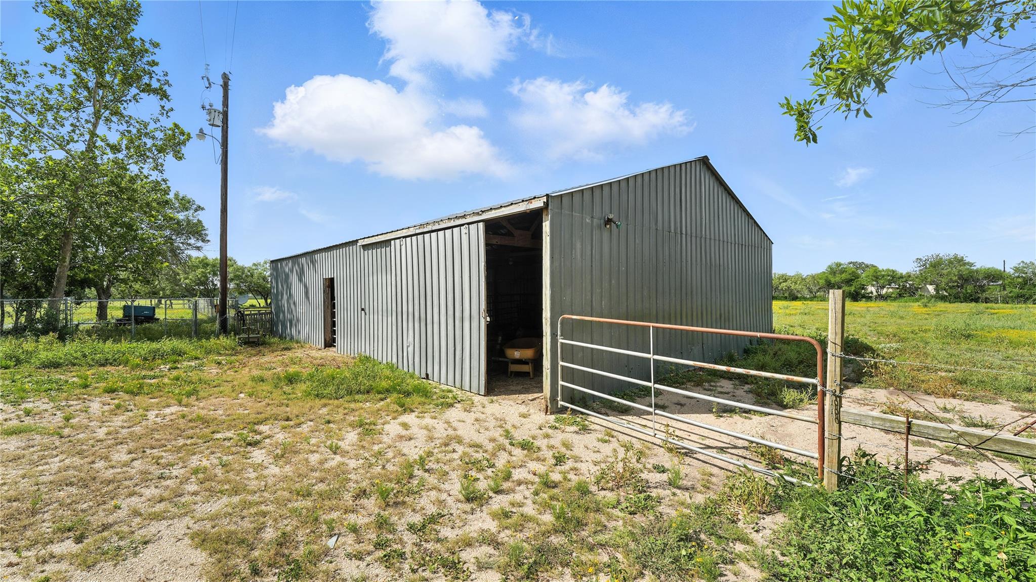 Image 14 of 40 For 275 & 279 Cross Rd