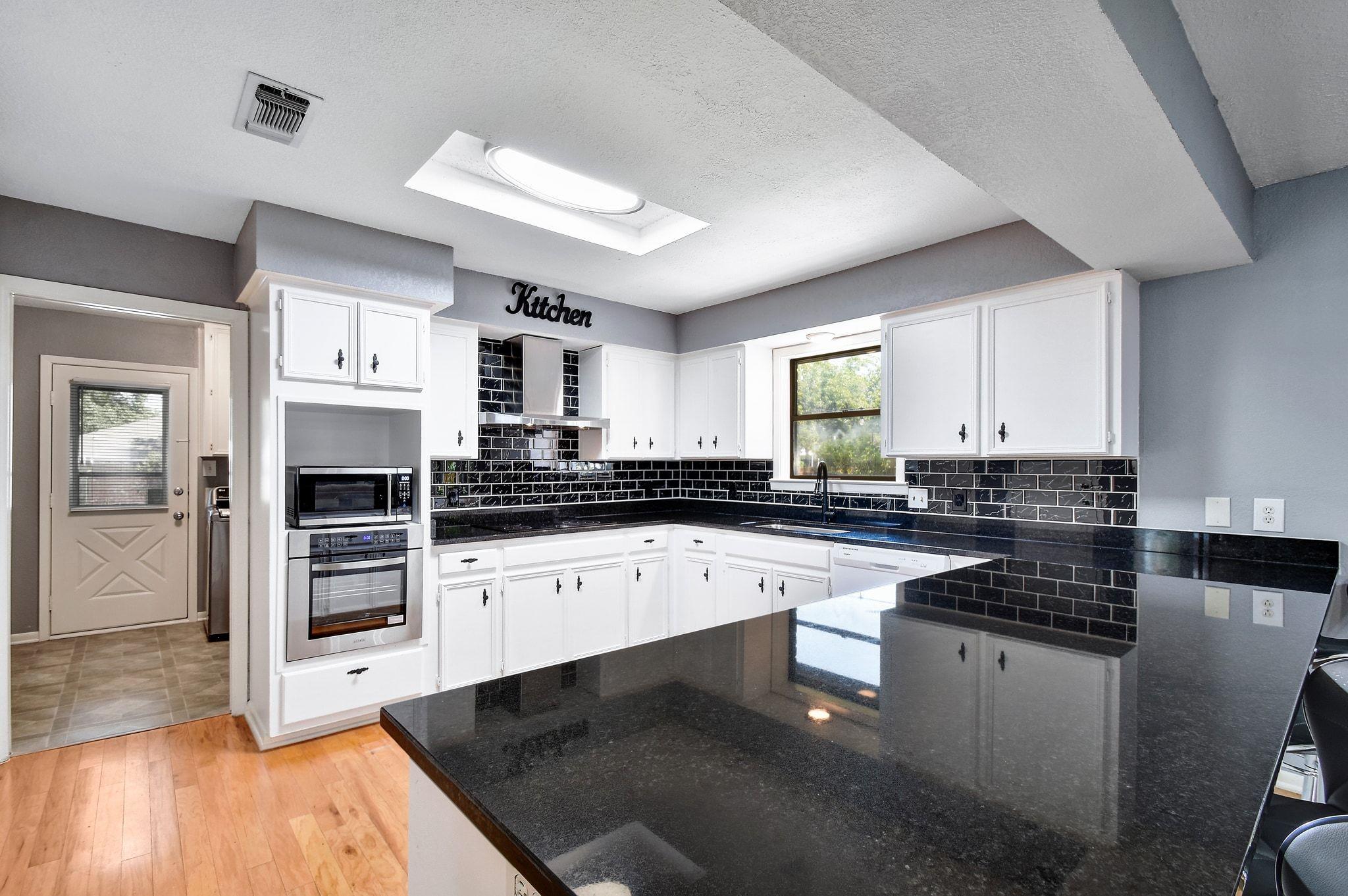 Image 10 of 34 For 1107 Gardenia Dr