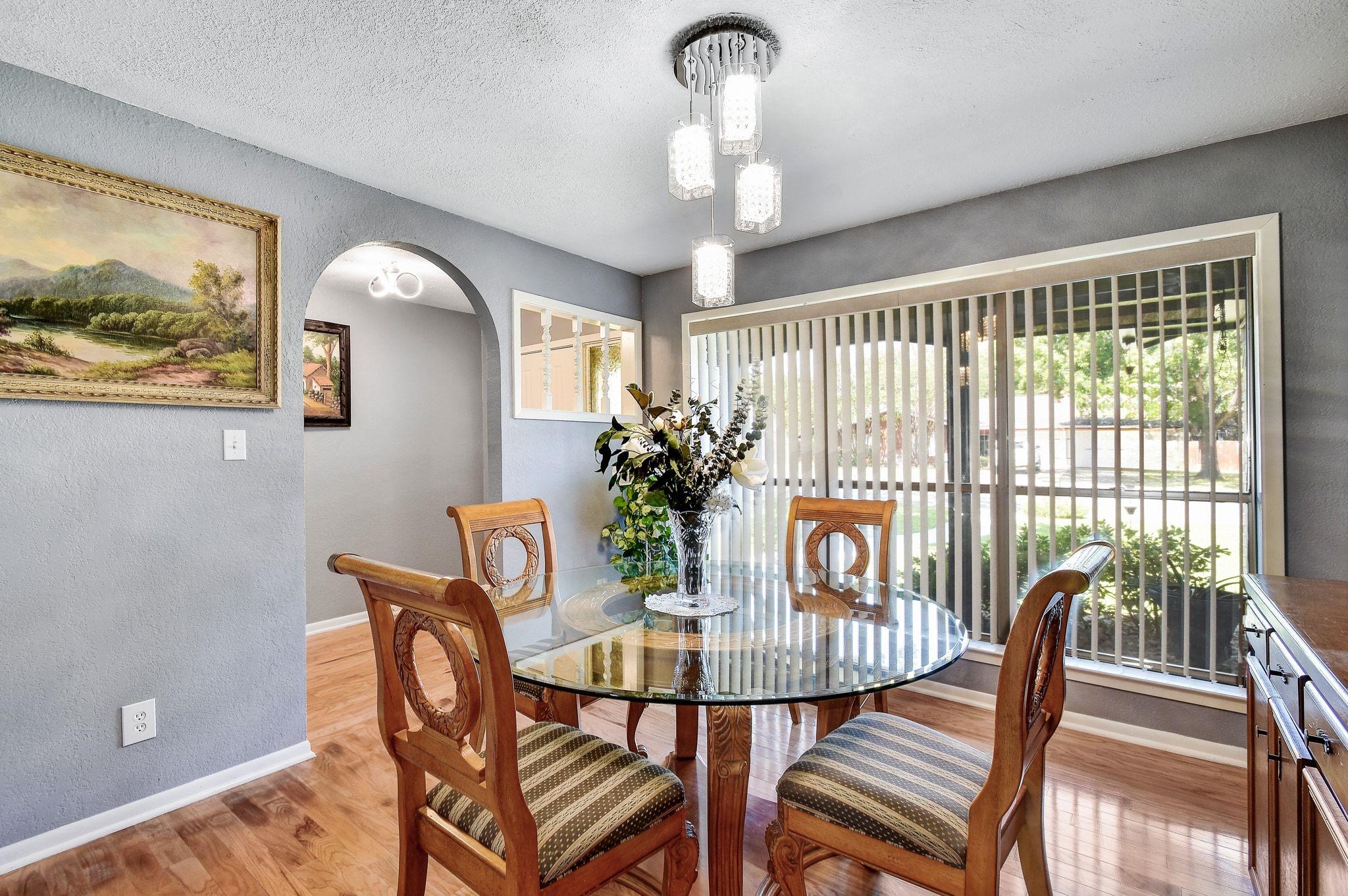 Image 15 of 34 For 1107 Gardenia Dr