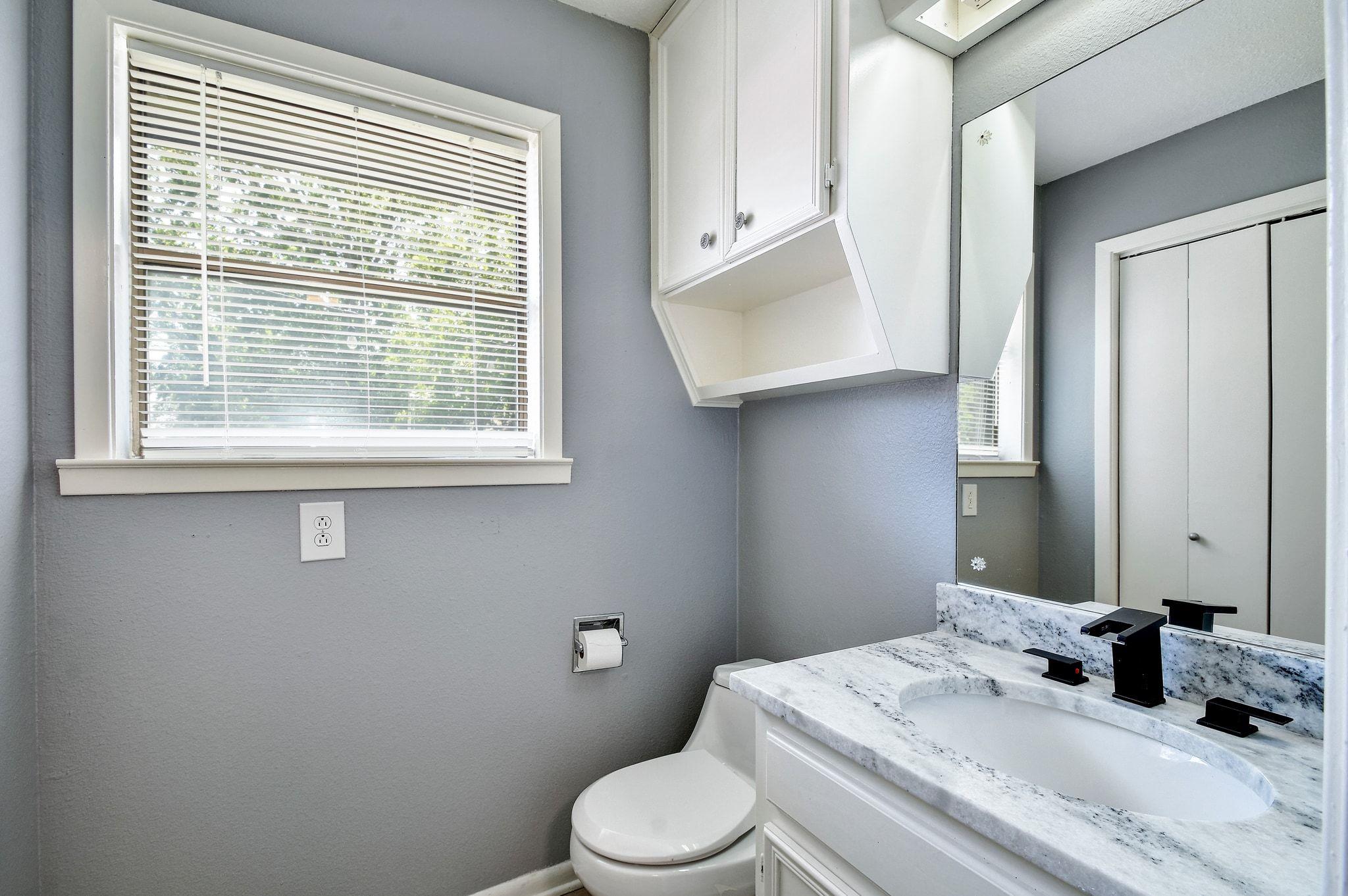 Image 17 of 34 For 1107 Gardenia Dr