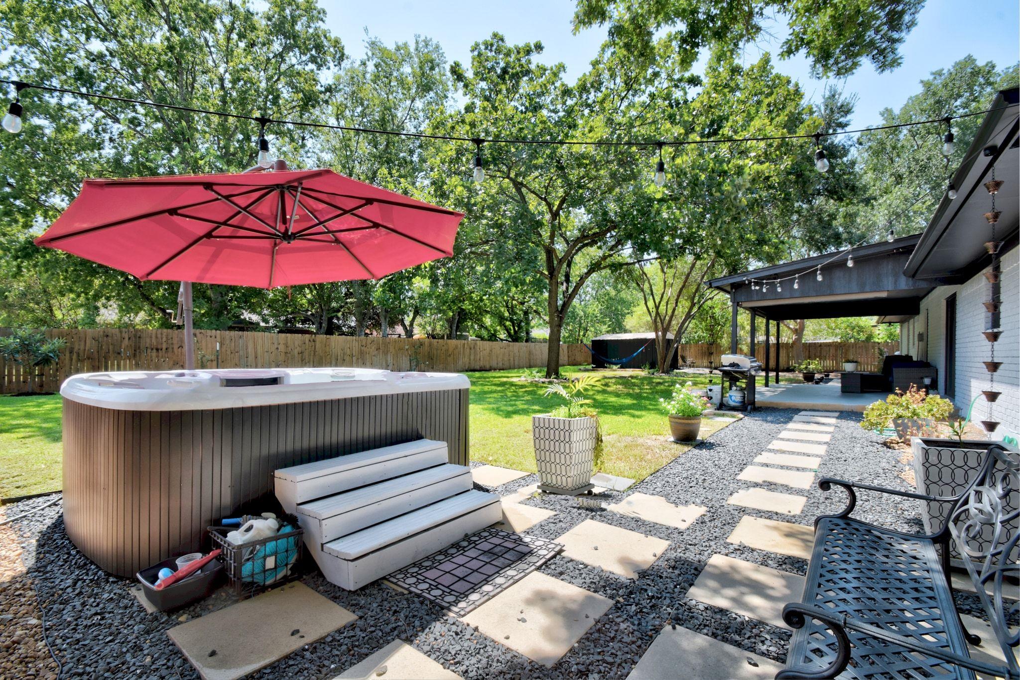 Image 33 of 34 For 1107 Gardenia Dr