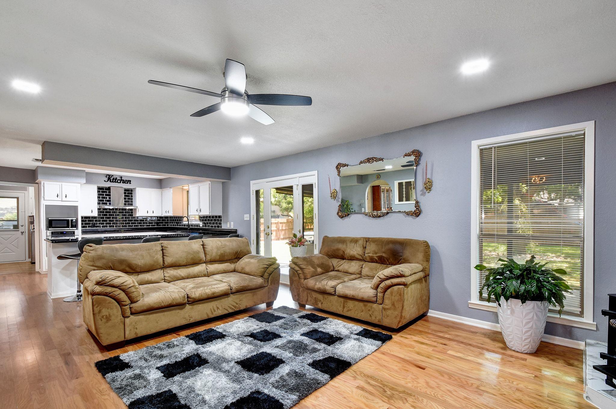 Image 7 of 34 For 1107 Gardenia Dr