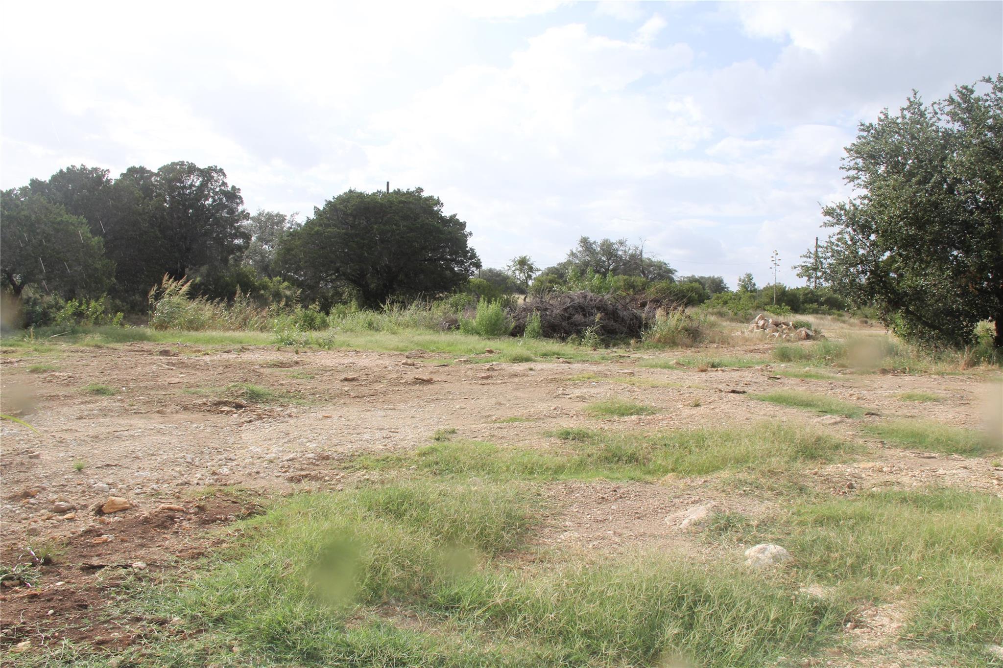 Image 12 of 19 For 4715 Eck Ln 