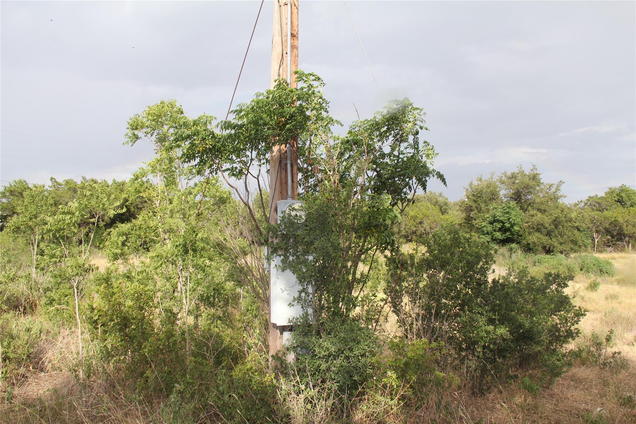 Image 16 of 19 For 4715 Eck Ln 