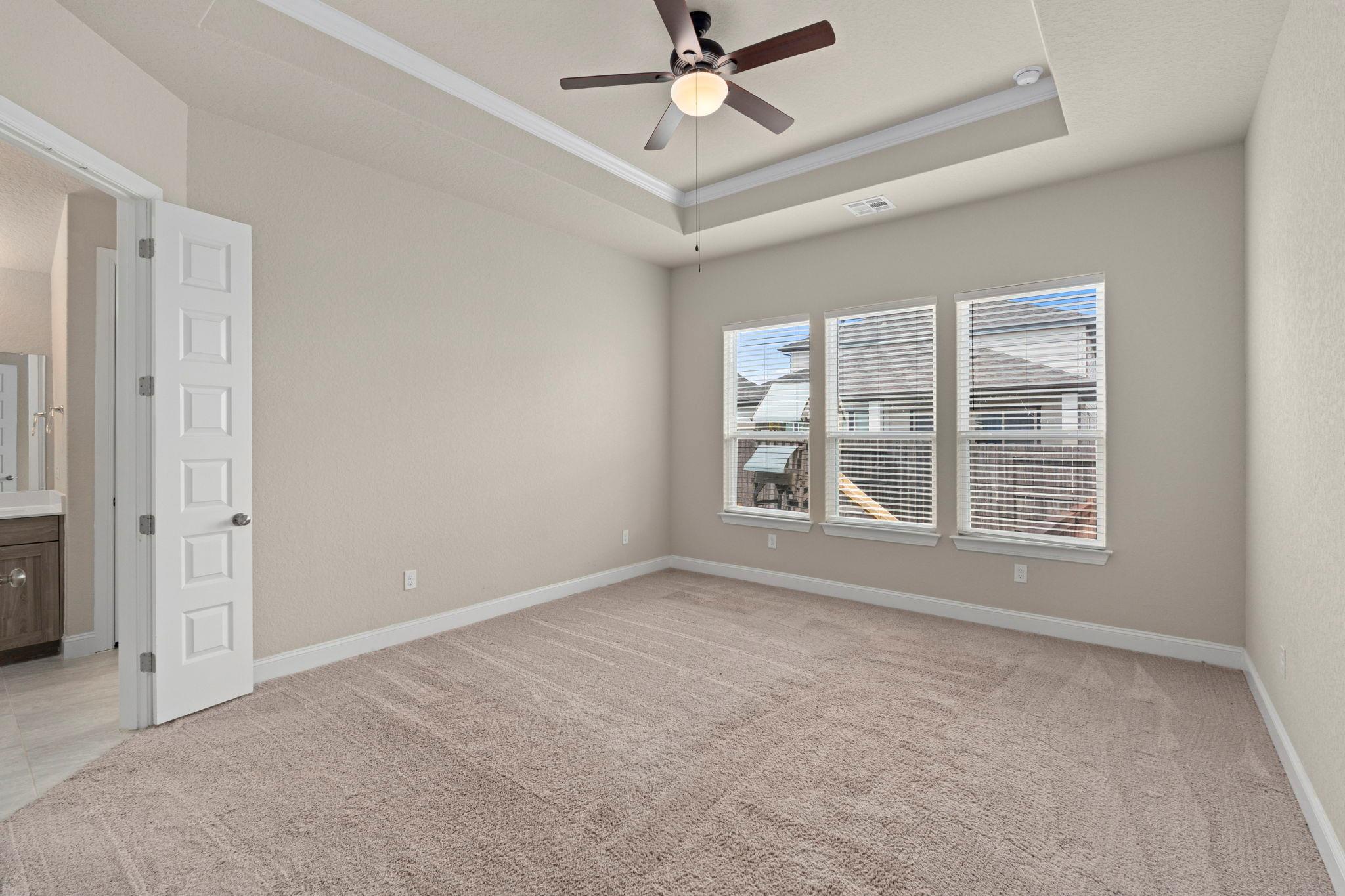 Image 17 of 33 For 6533 Crockett Cv