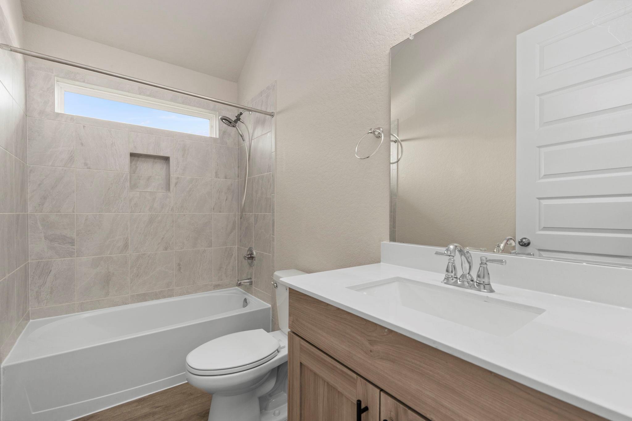 Image 26 of 33 For 6533 Crockett Cv