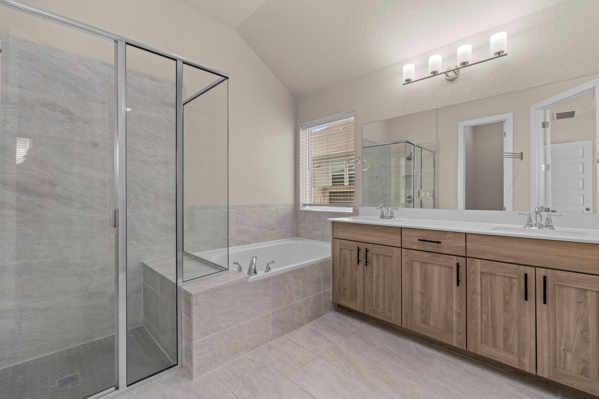 Image 27 of 33 For 6533 Crockett Cv