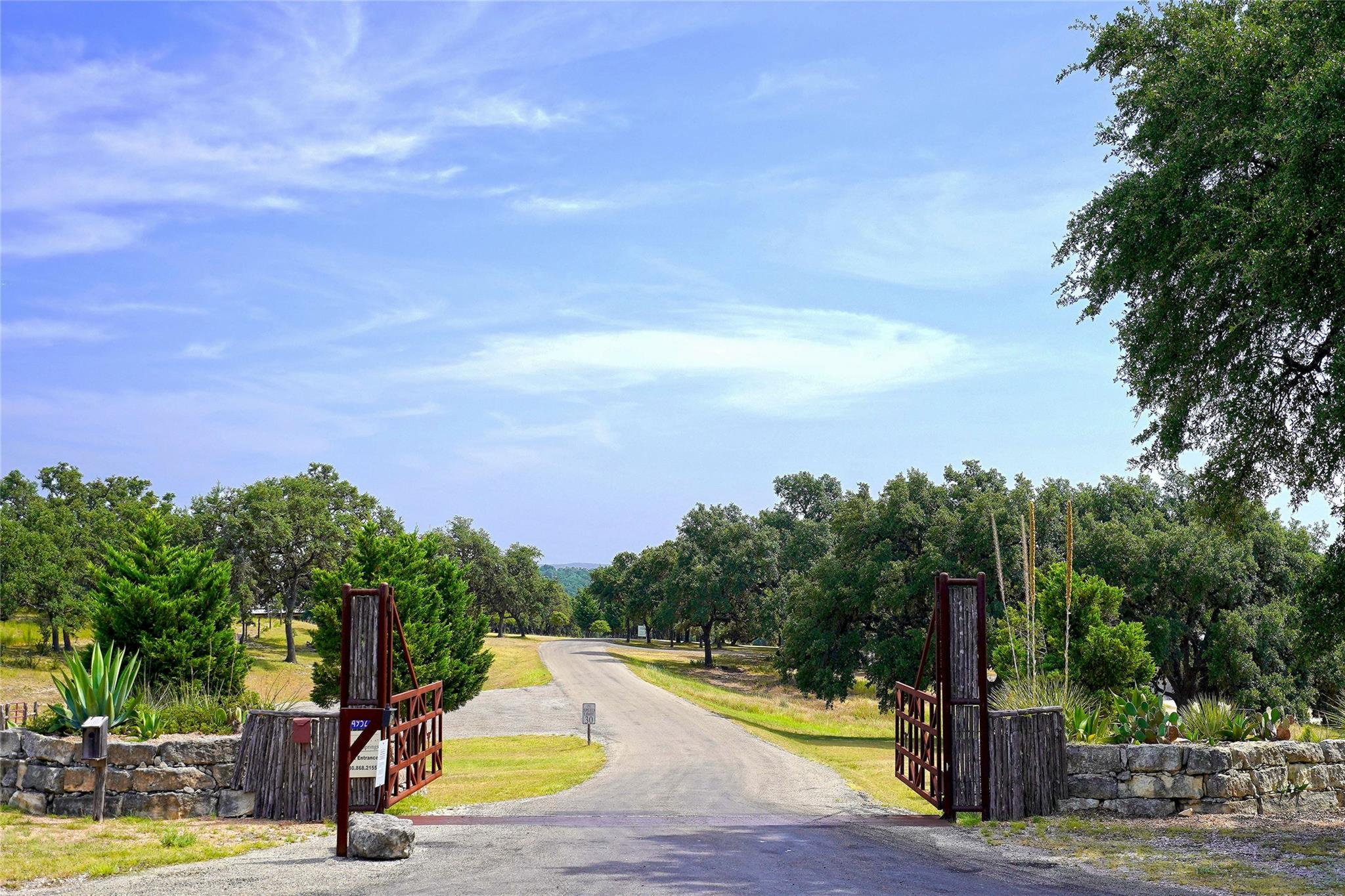 Image 34 of 40 For 1198 Walnut Springs Rd