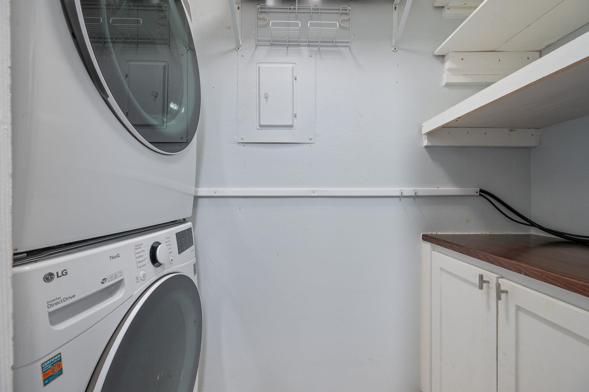 Image 23 of 33 For 6727 Old Quarry Ln