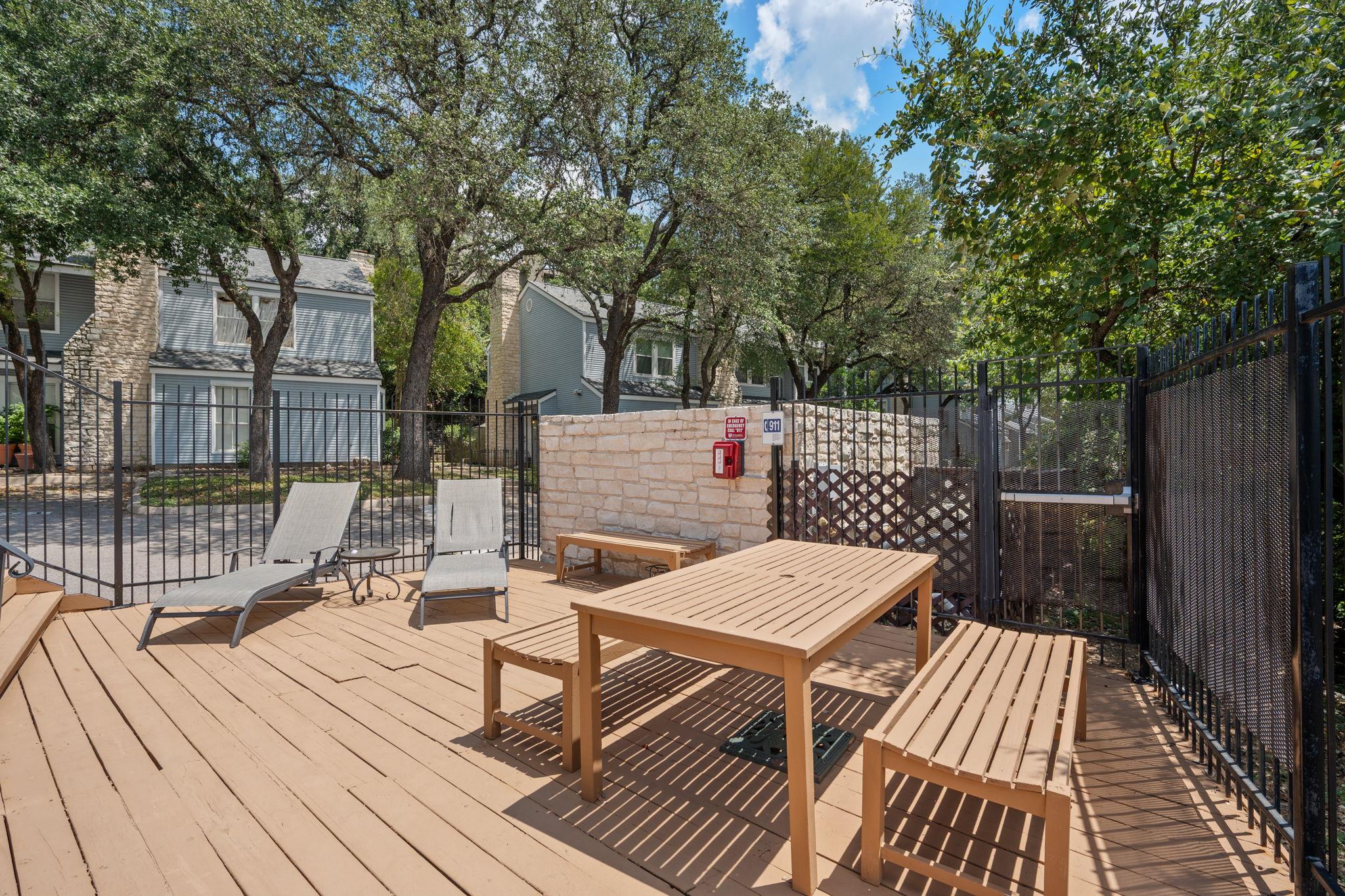 Image 30 of 33 For 6727 Old Quarry Ln