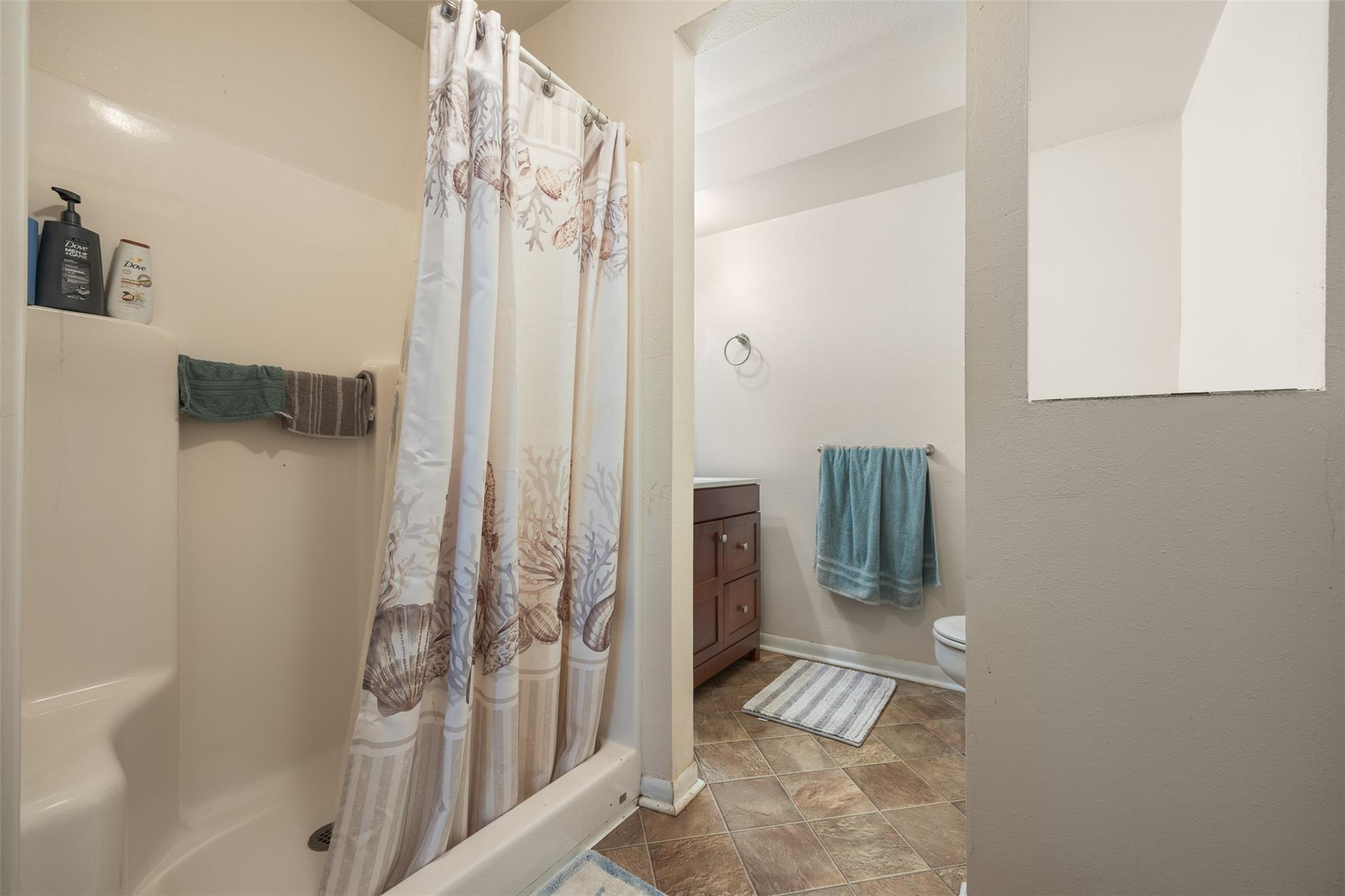Image 24 of 34 For 1215 Amanda Dr