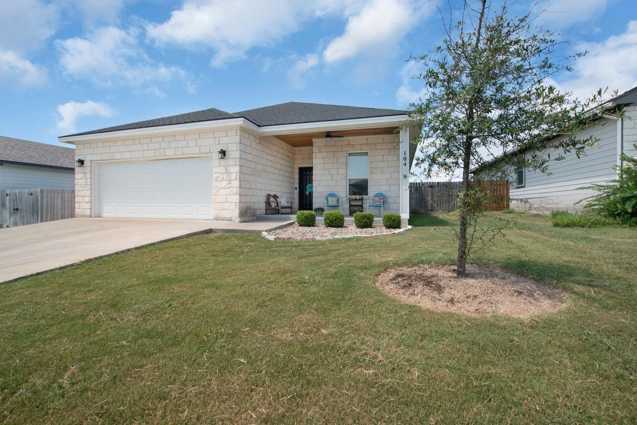 Details for 104 Thomas Cv, Burnet, TX 78611