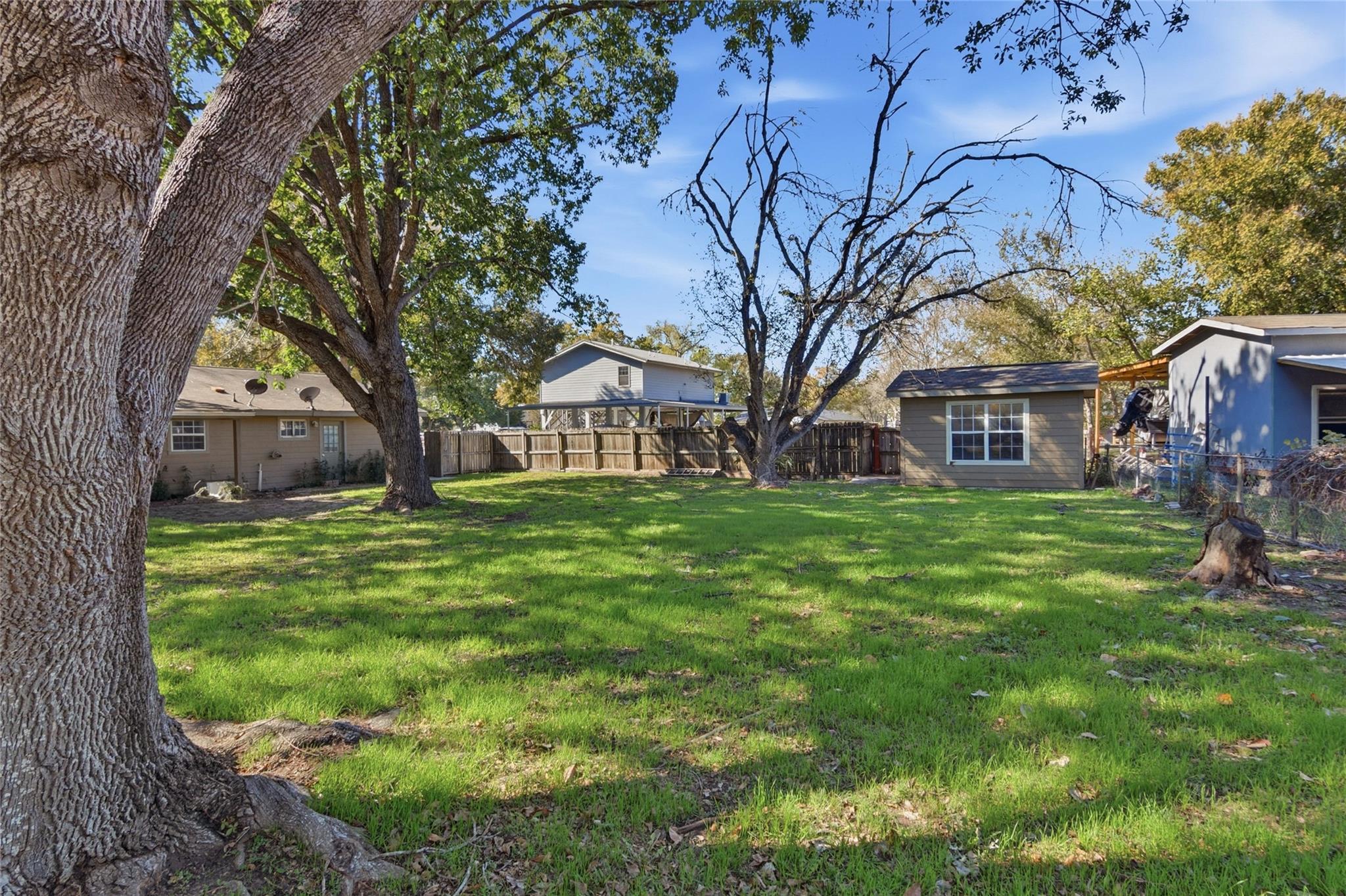 Image 36 of 37 For 163 Lakeside Dr