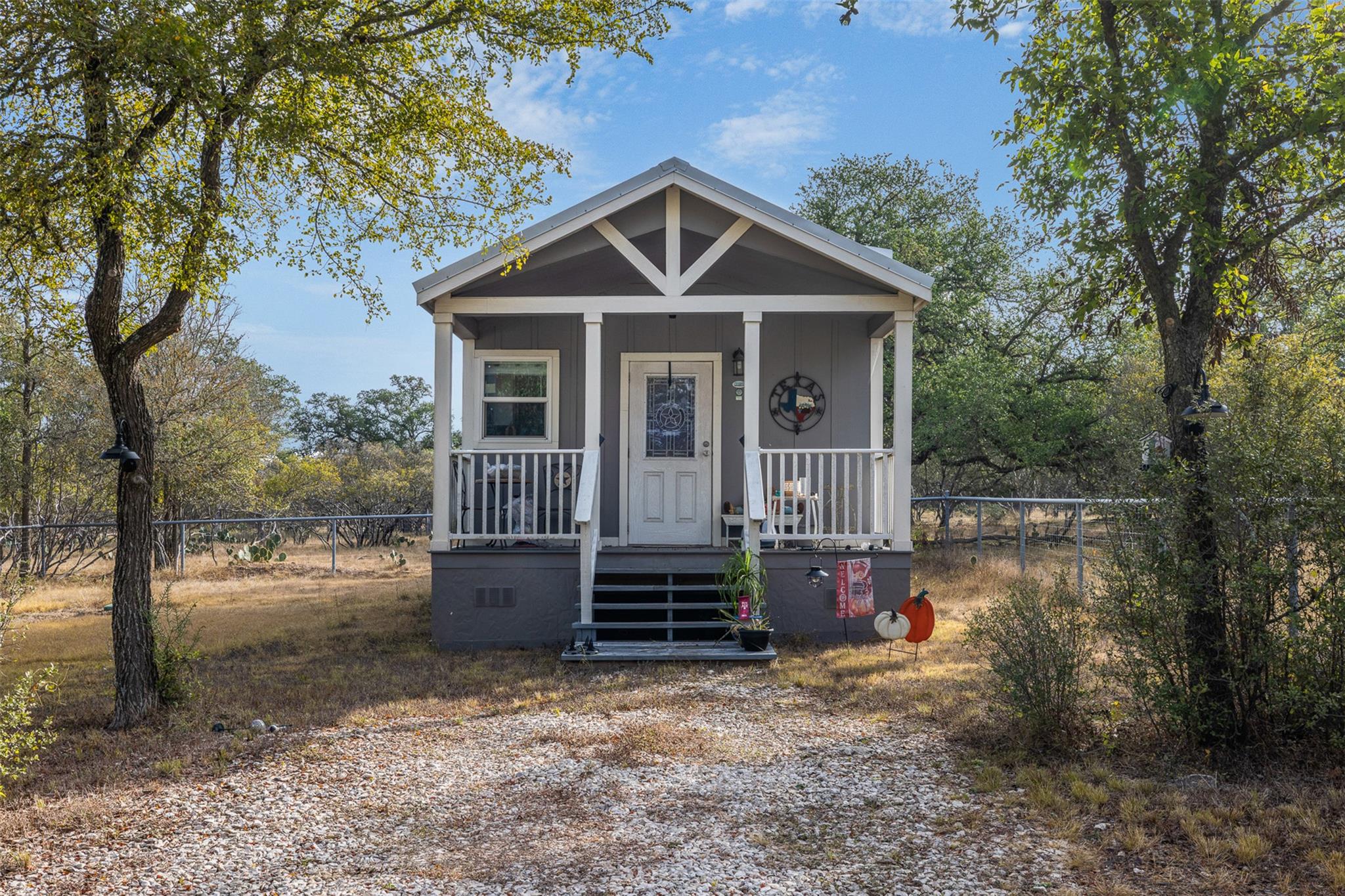 Image 21 of 33 For 3801 Fm 150  