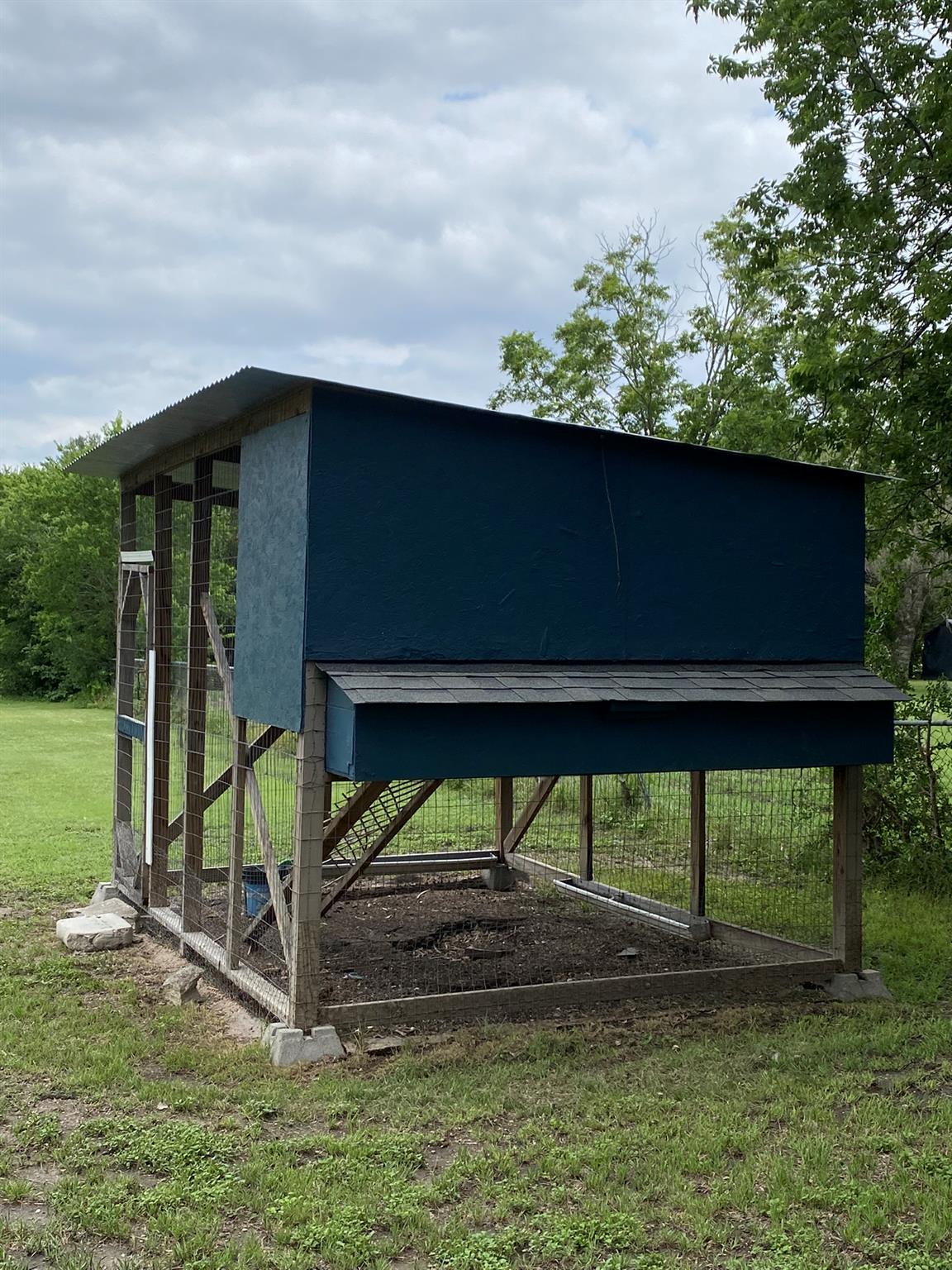 Image 11 of 34 For 133 Country Acres Dr