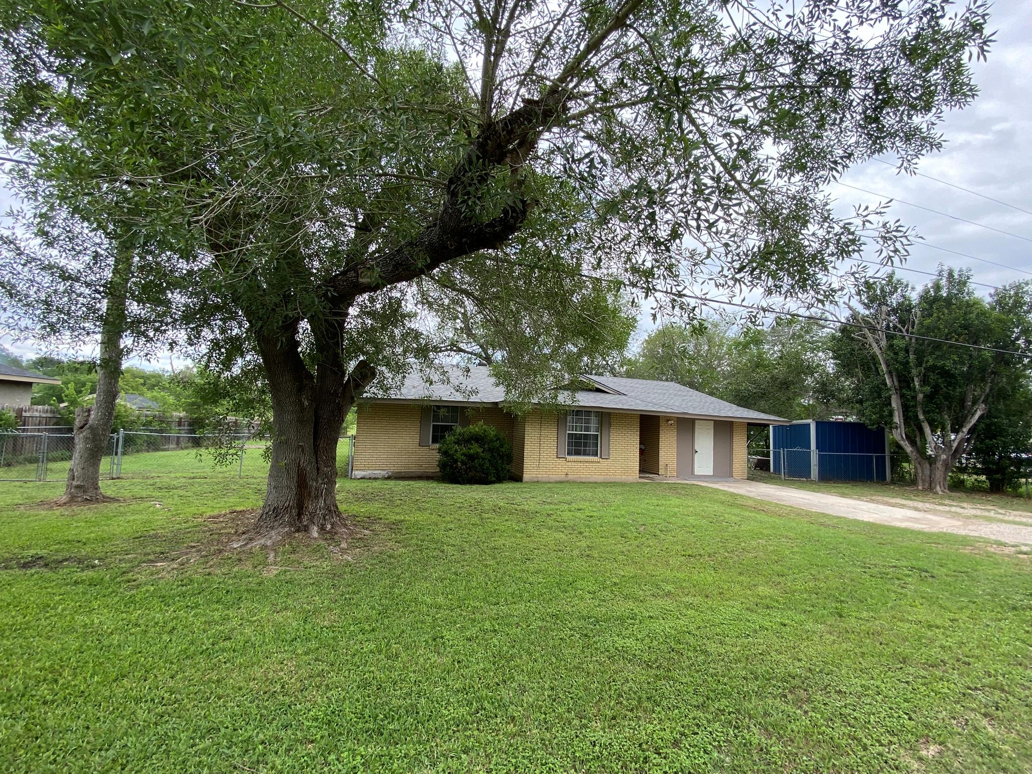 Image 14 of 34 For 133 Country Acres Dr