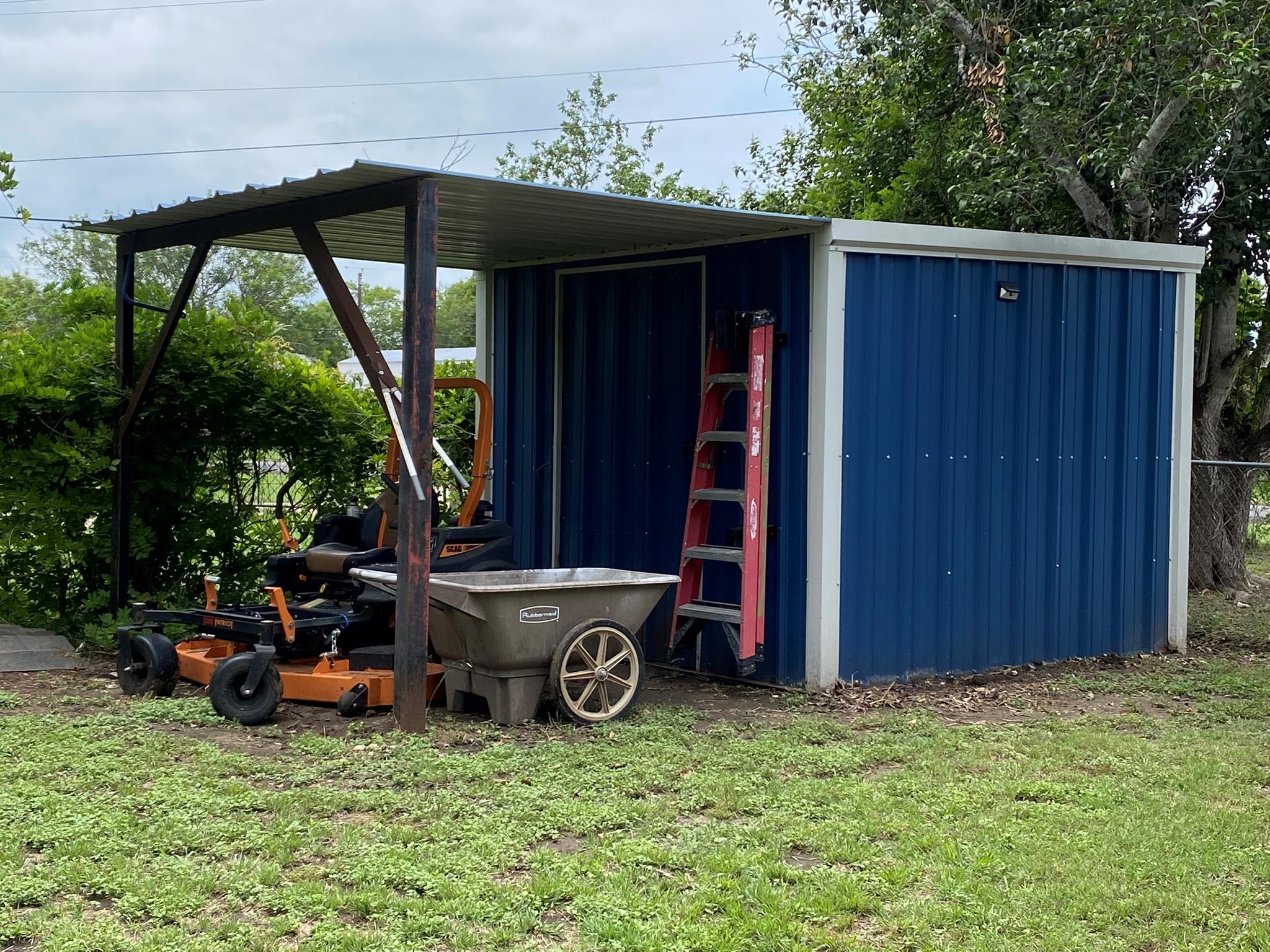 Image 5 of 34 For 133 Country Acres Dr