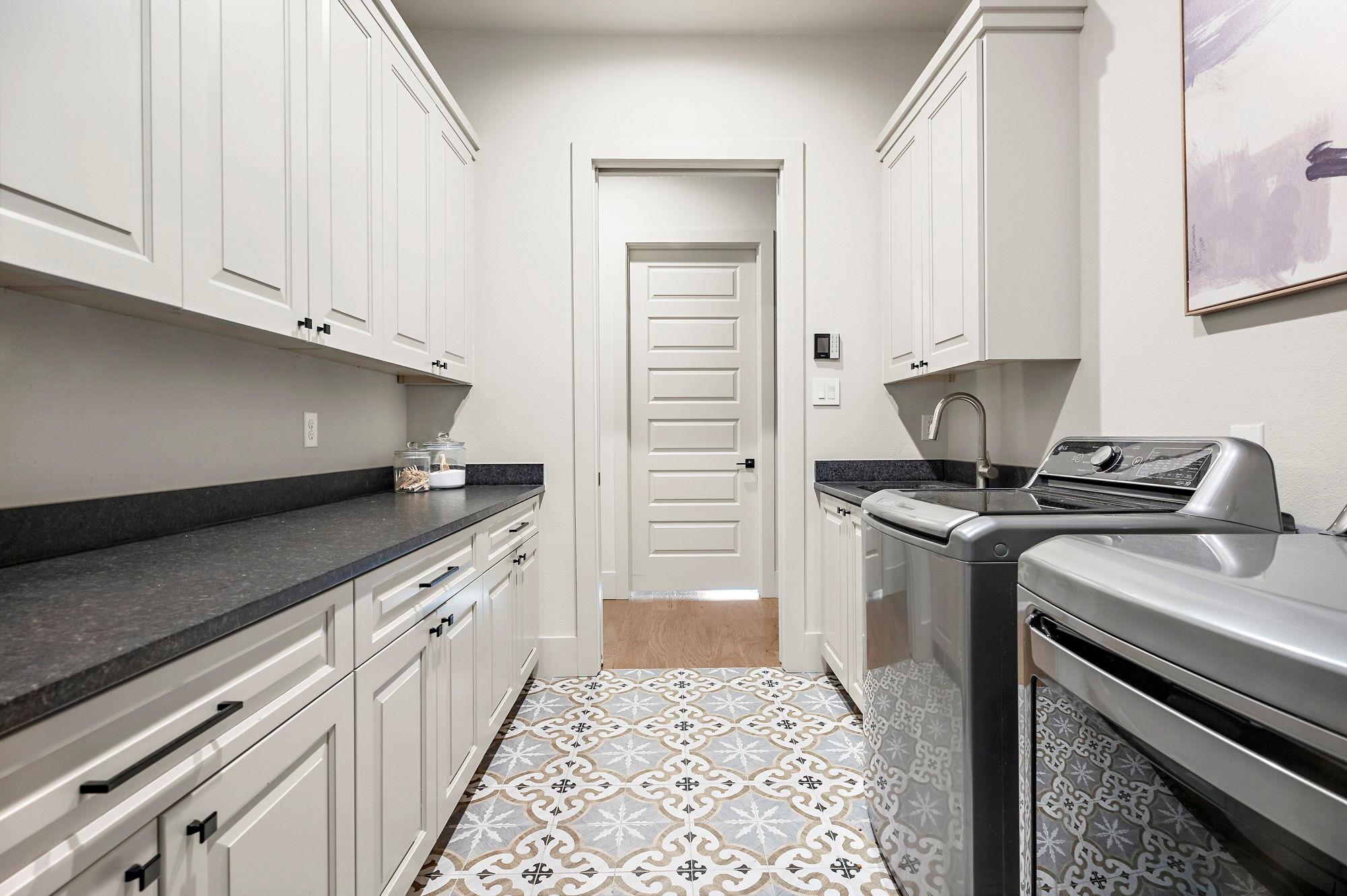 Image 24 of 40 For 811 Wade Rd 