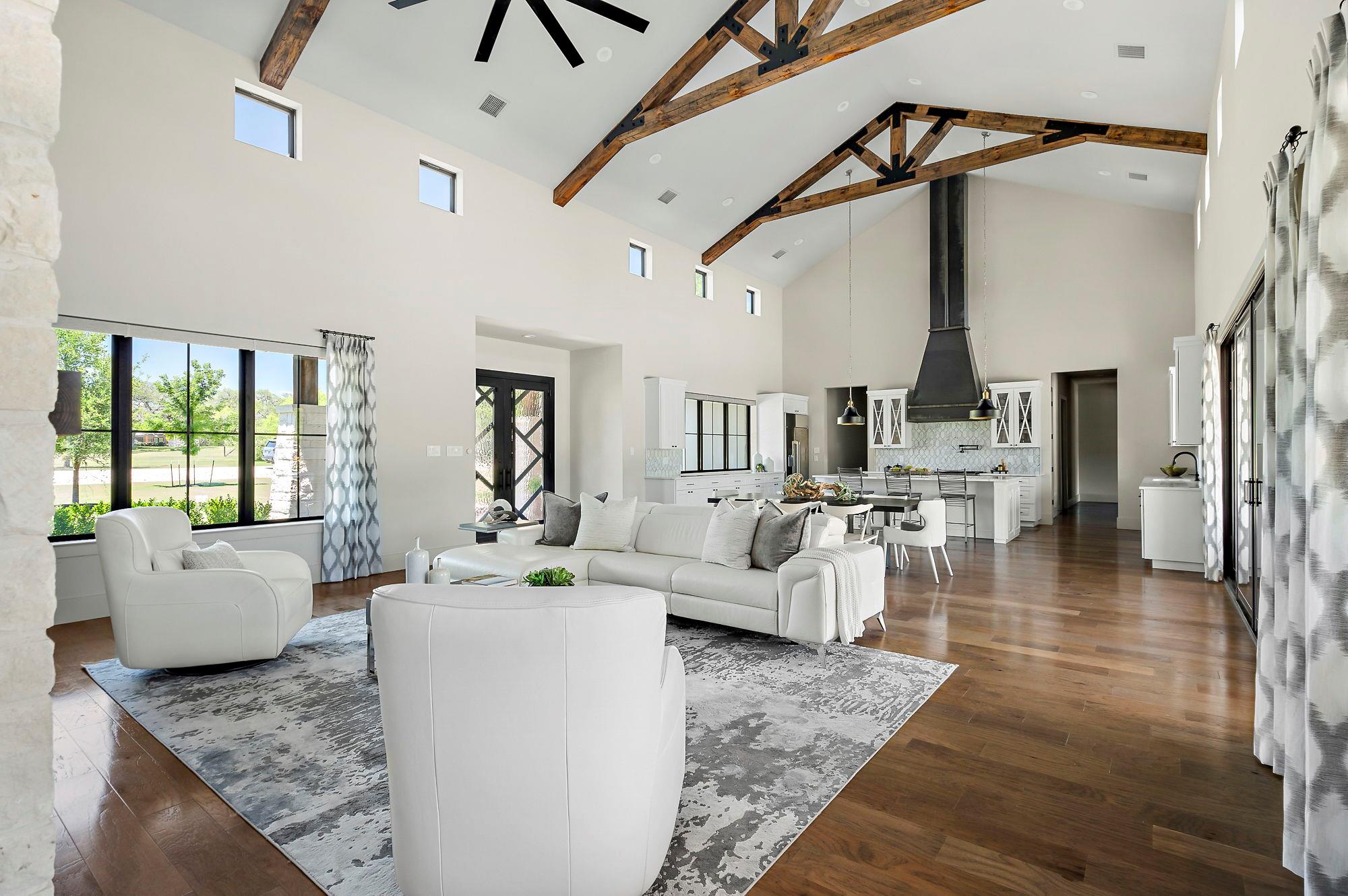 Image 3 of 40 For 811 Wade Rd 