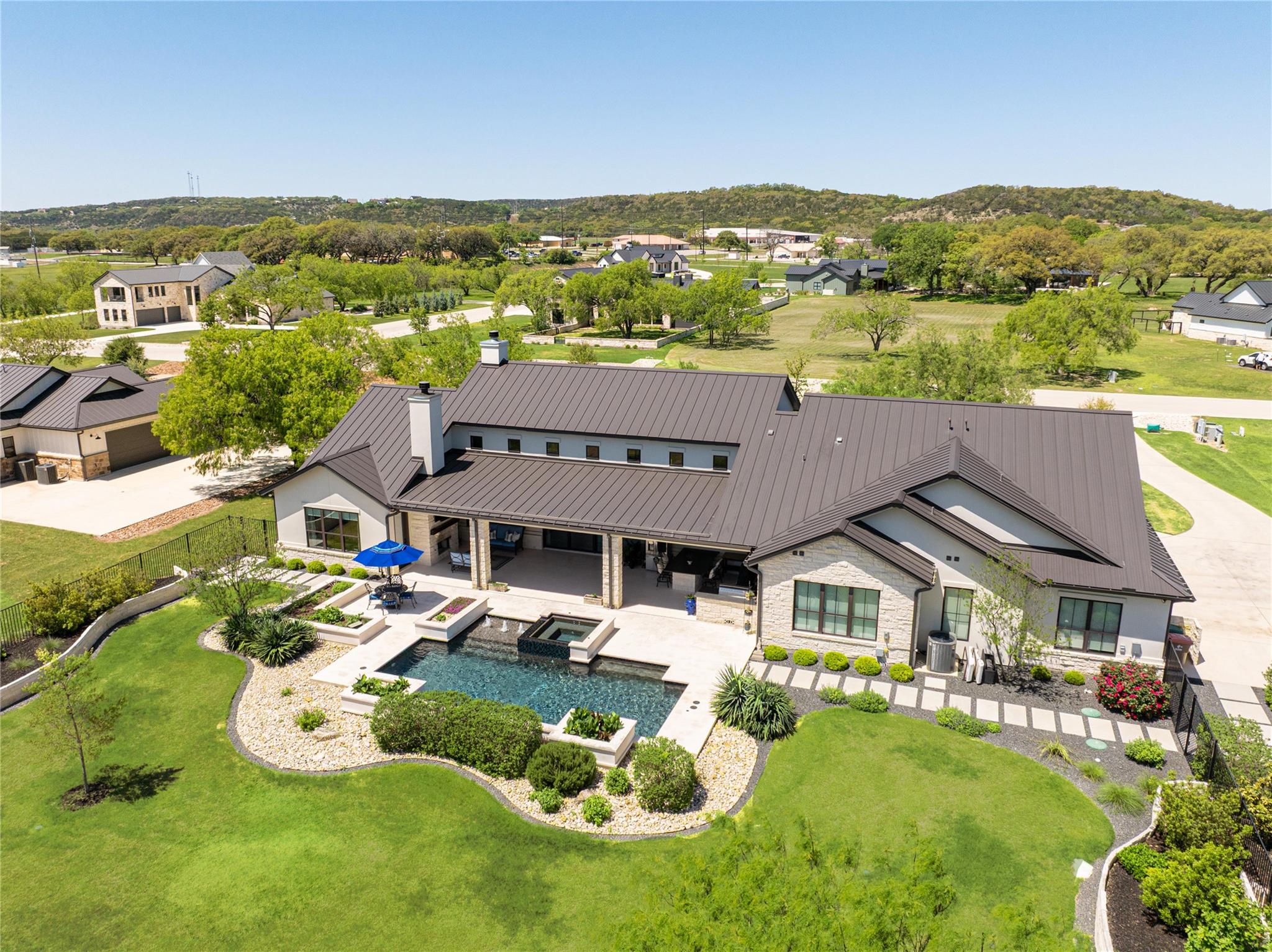 Image 35 of 40 For 811 Wade Rd 