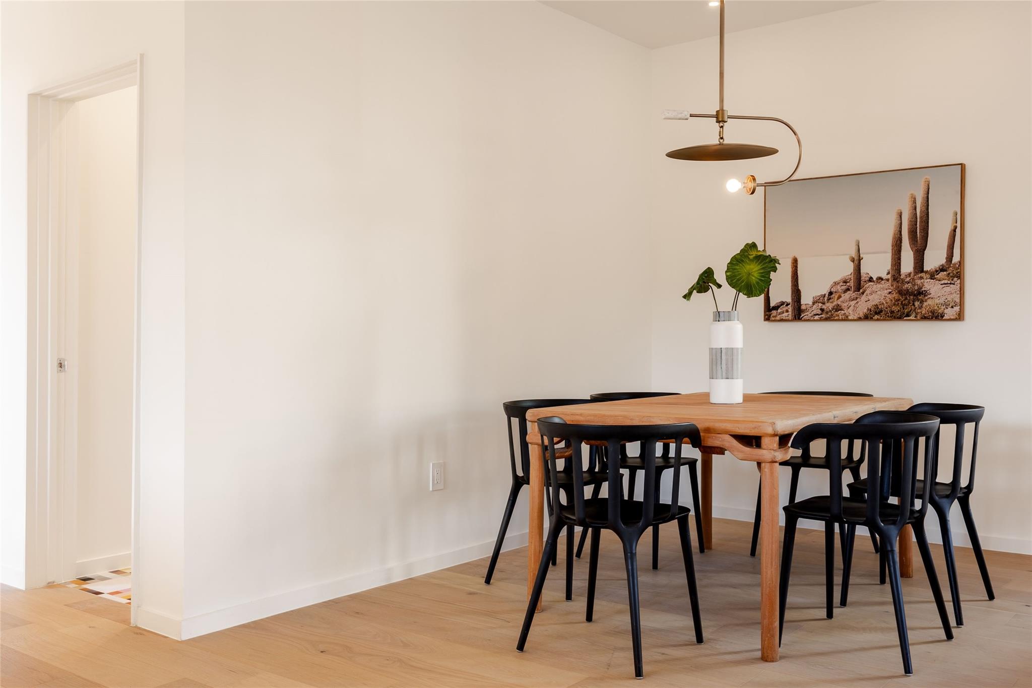 Image 23 of 39 For 2112 Lawnmont Ave