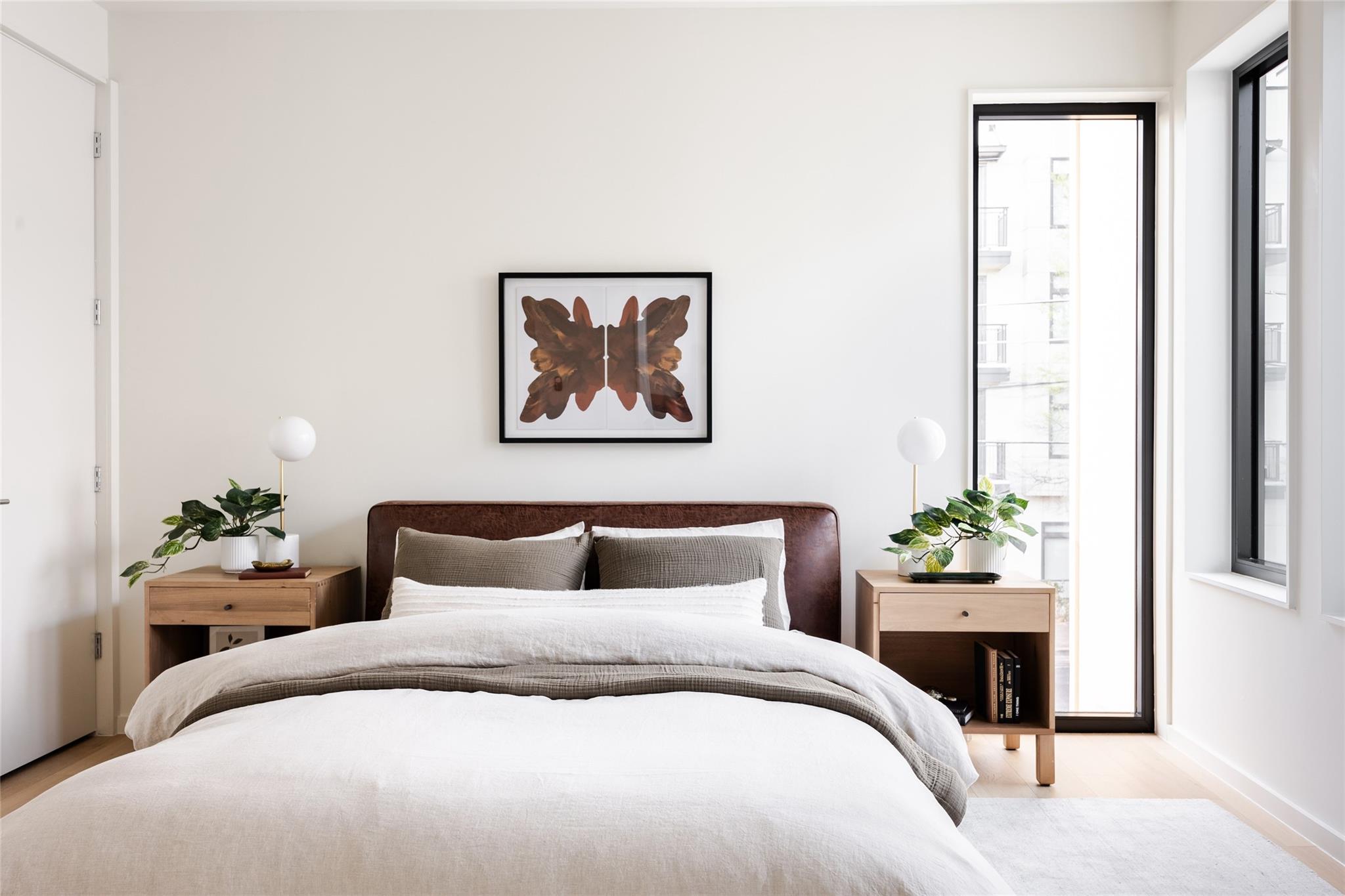 Image 32 of 39 For 2112 Lawnmont Ave