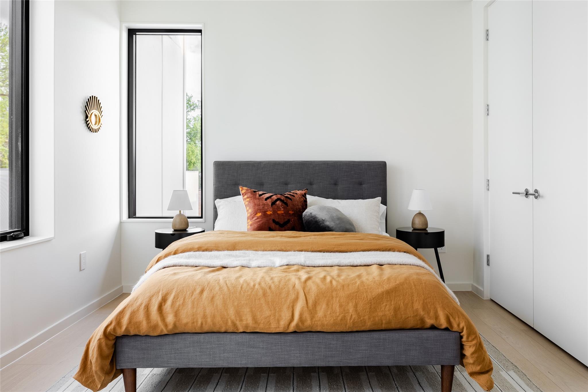 Image 36 of 39 For 2112 Lawnmont Ave