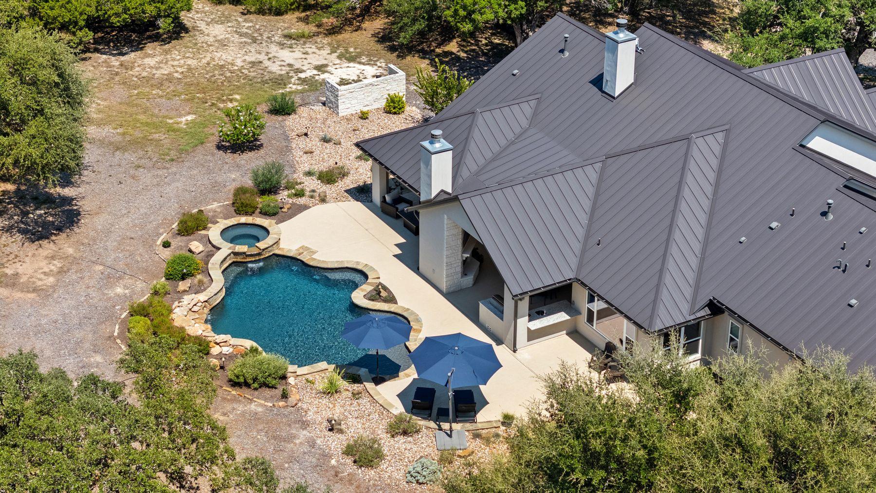 Image 31 of 40 For 291 Southwick Ranch Rd